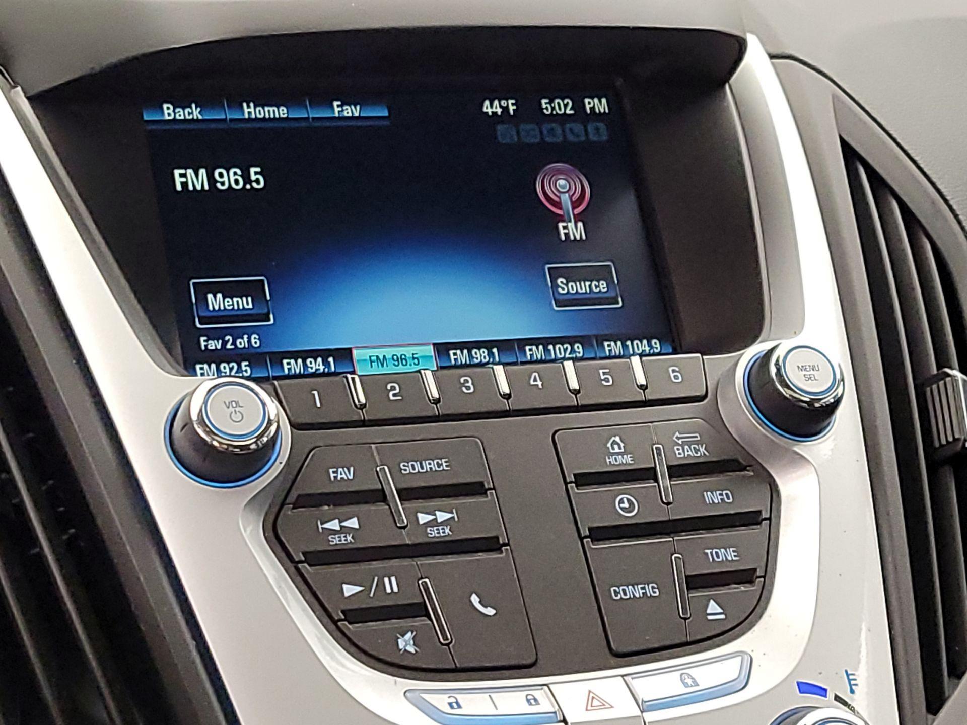 Thumbnail: 2015 Chevrolet Equinox - 15