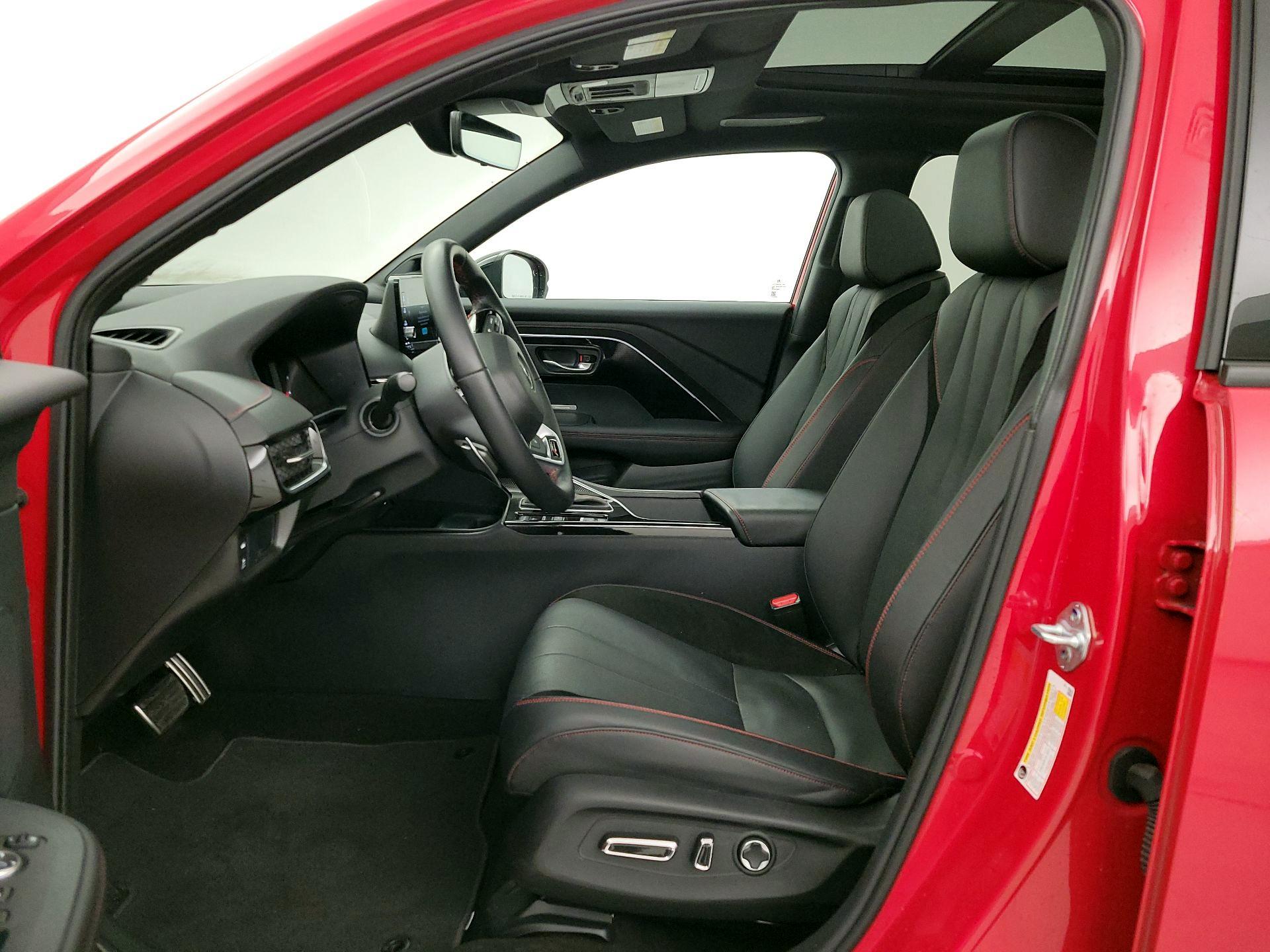 Thumbnail: 2025 Acura ADX - 11