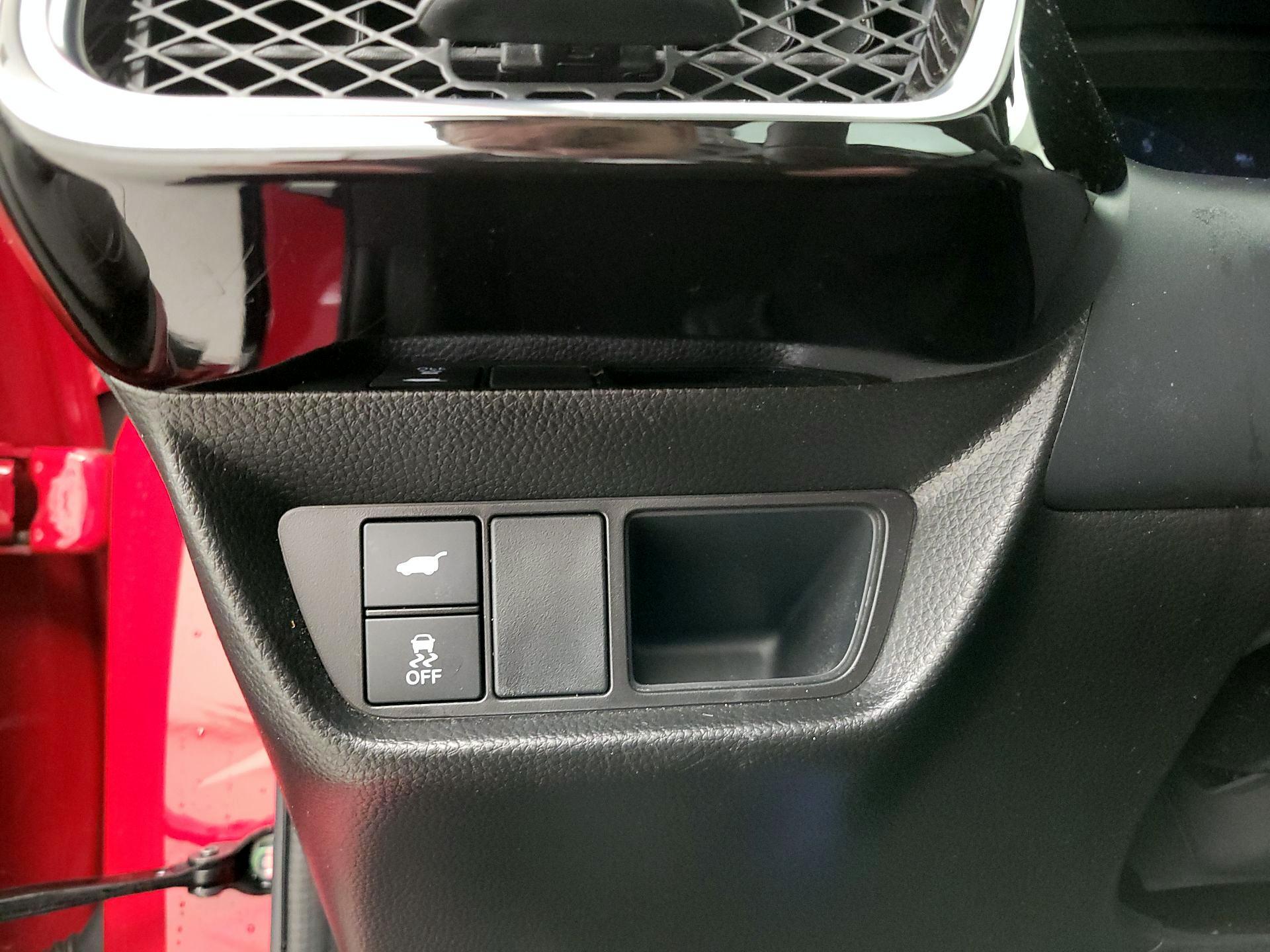 Thumbnail: 2025 Acura ADX - 13