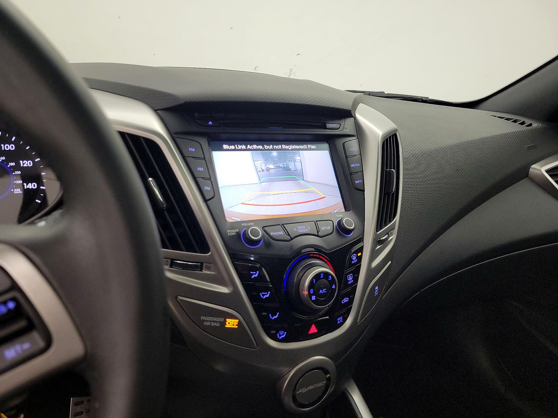 Thumbnail: 2016 Hyundai Veloster - 14