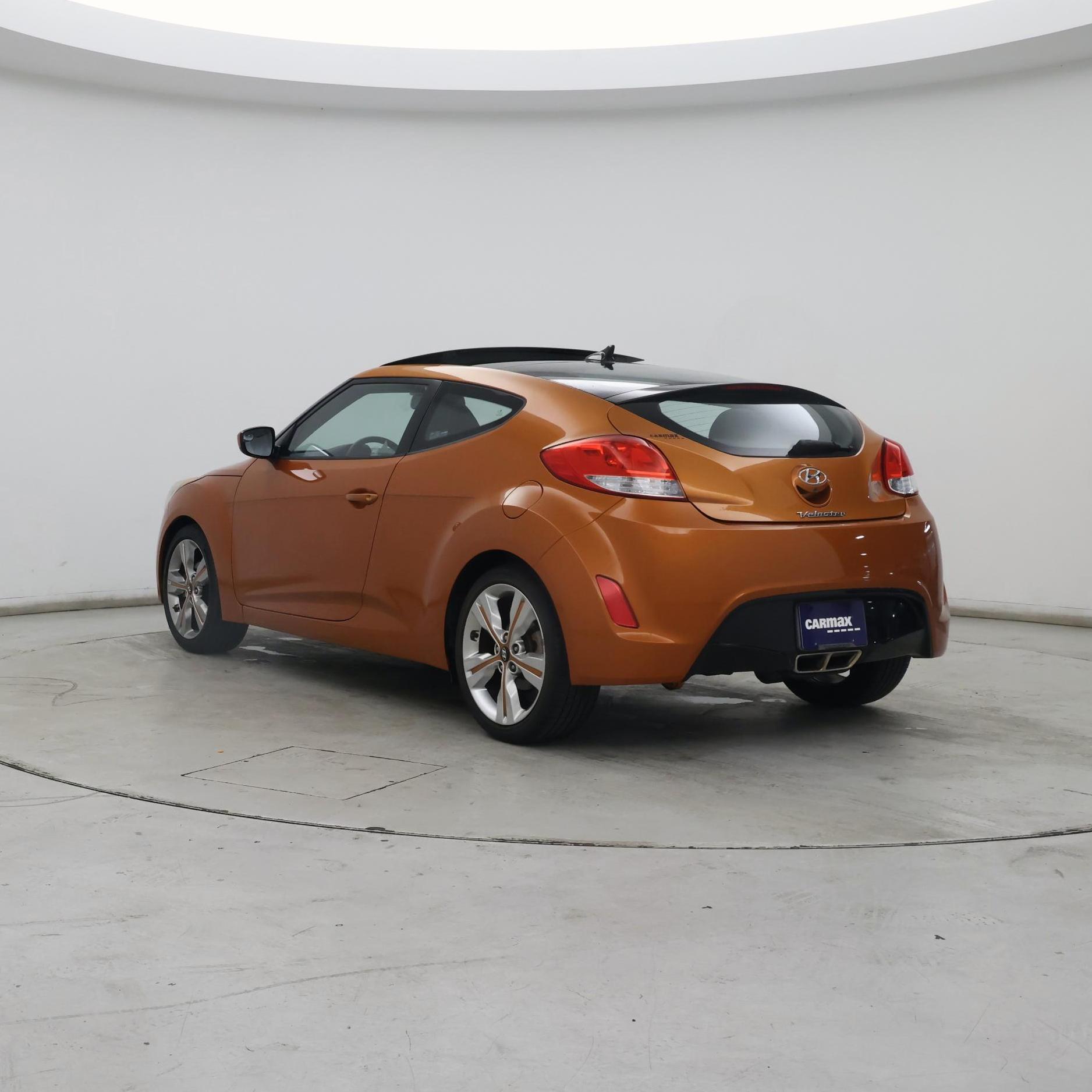 Thumbnail: 2016 Hyundai Veloster - 2