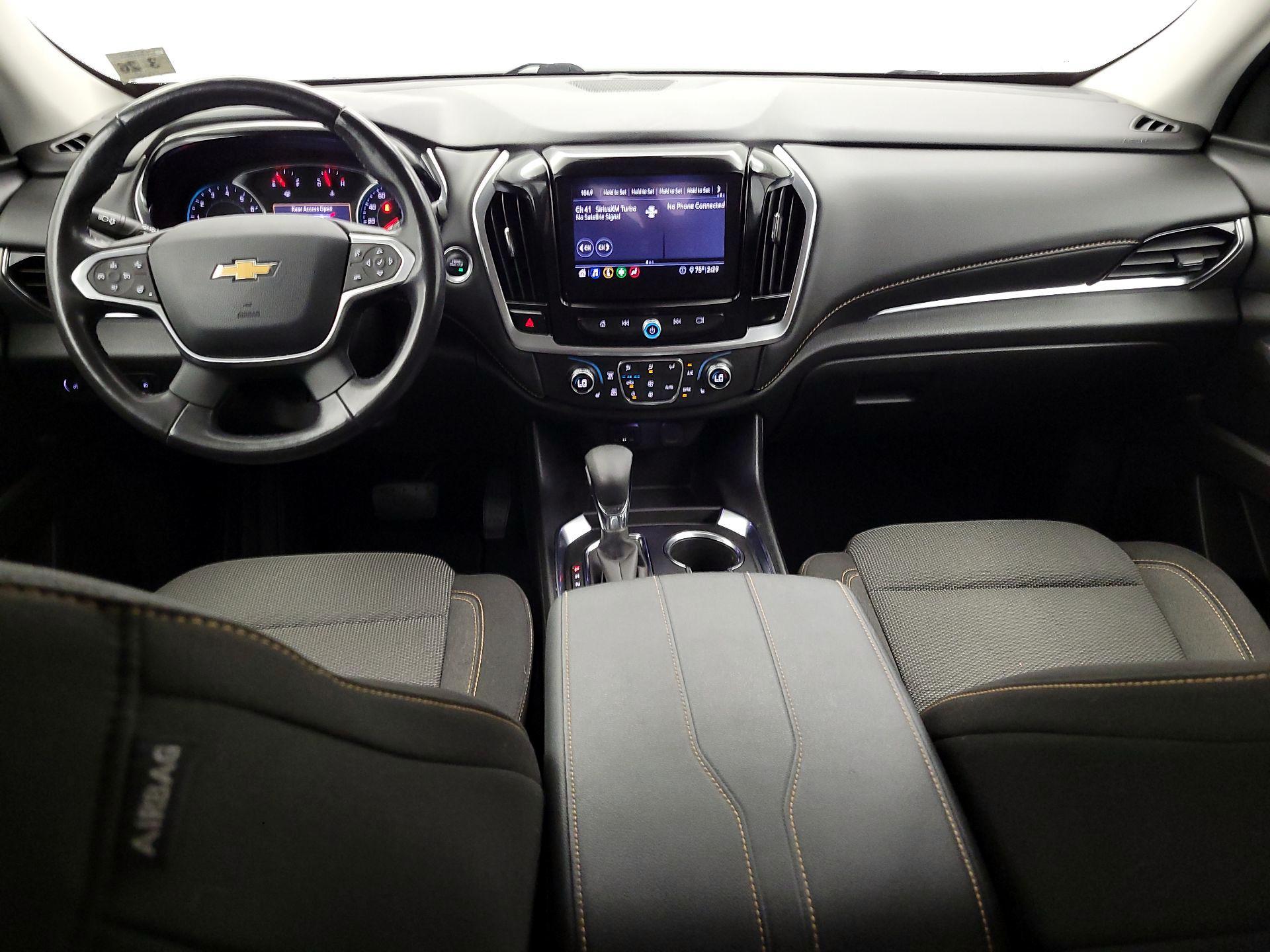Thumbnail: 2021 Chevrolet Traverse - 9