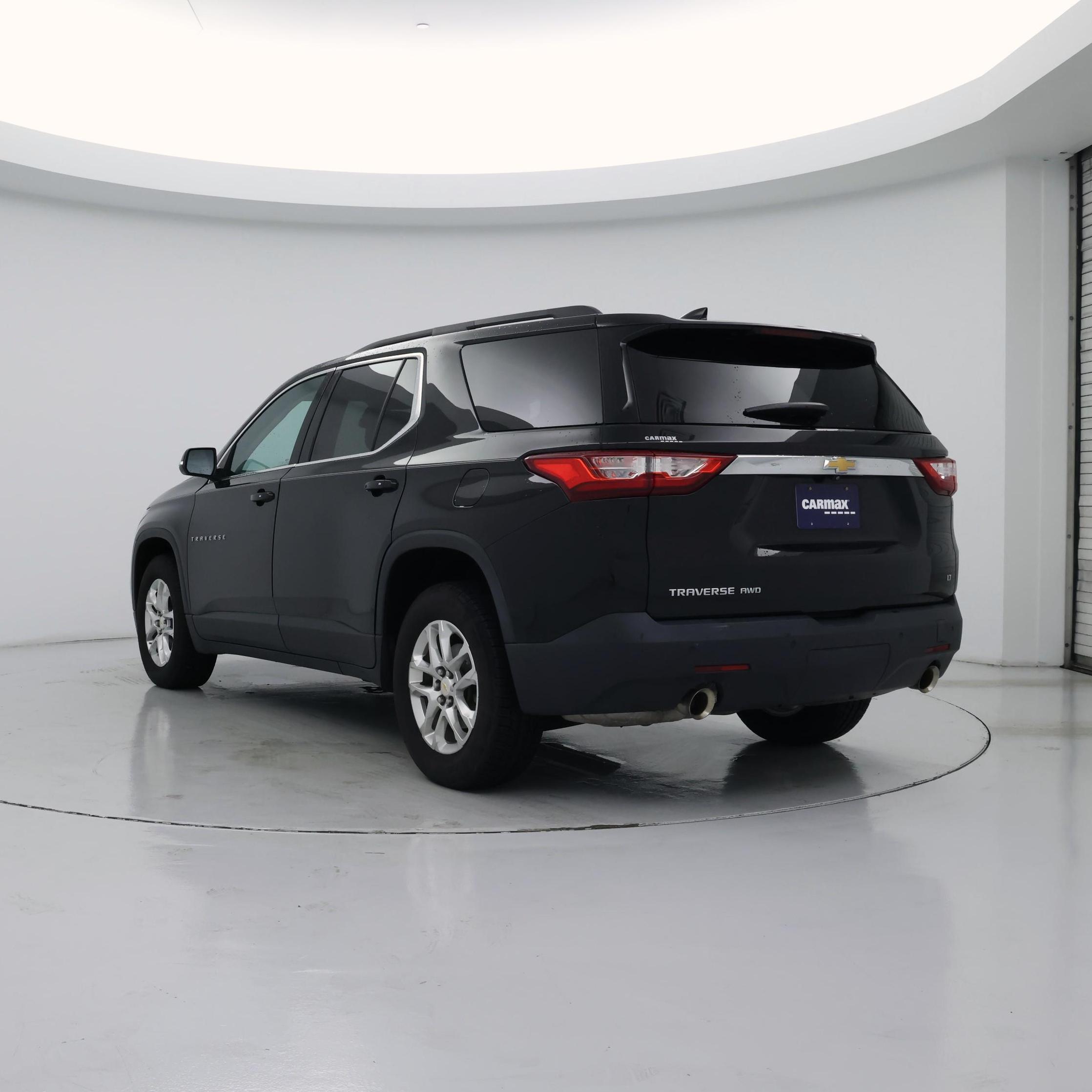 Thumbnail: 2021 Chevrolet Traverse - 2
