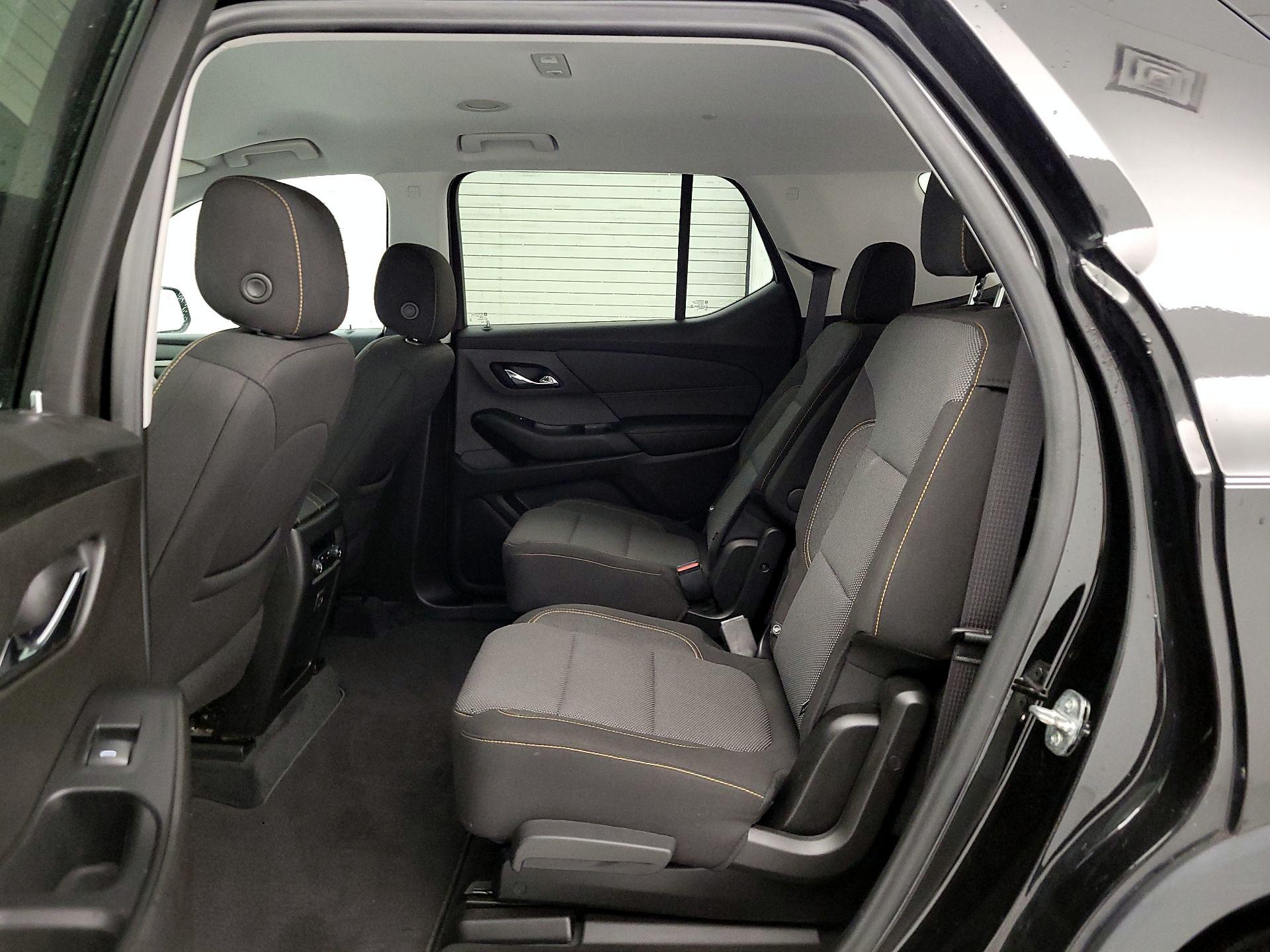 Thumbnail: 2021 Chevrolet Traverse - 19