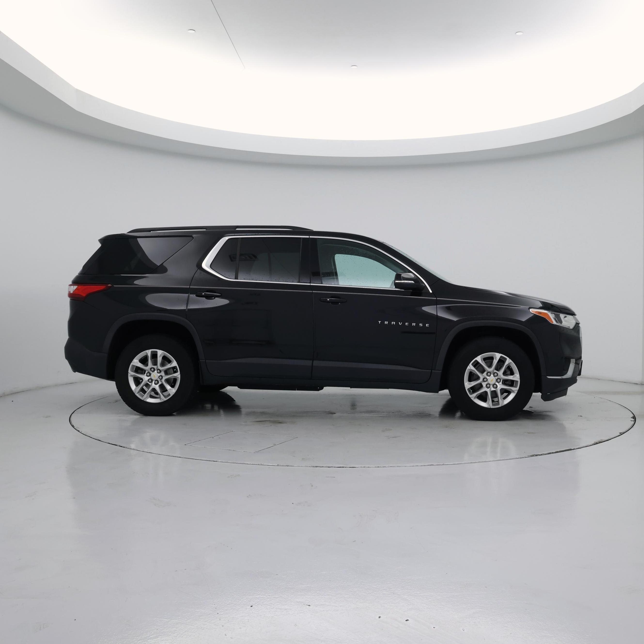 Thumbnail: 2021 Chevrolet Traverse - 7
