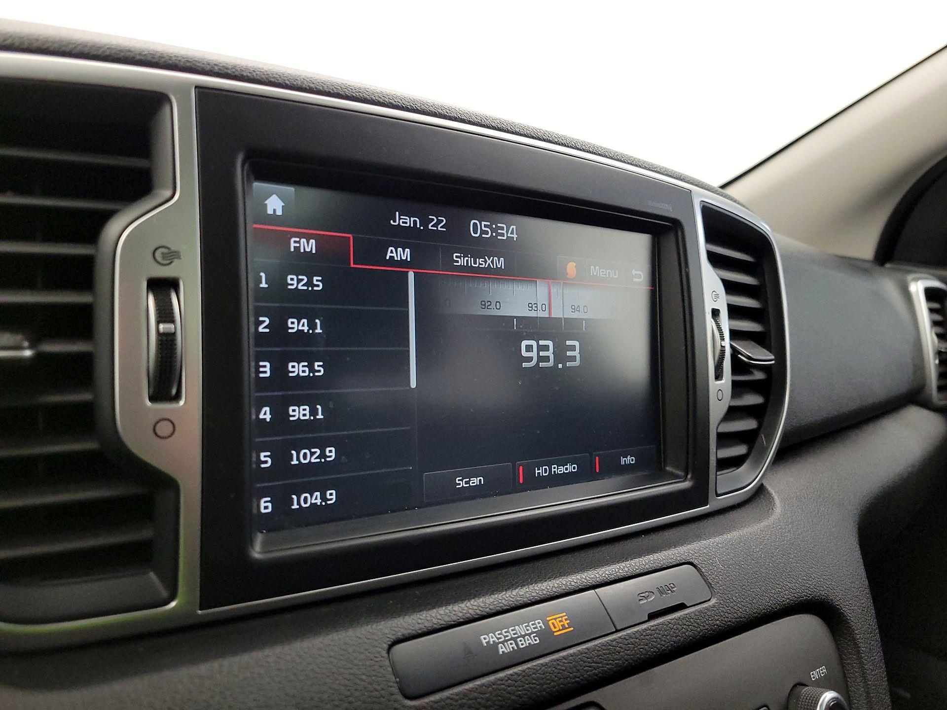 Thumbnail: 2017 Kia Sportage - 16