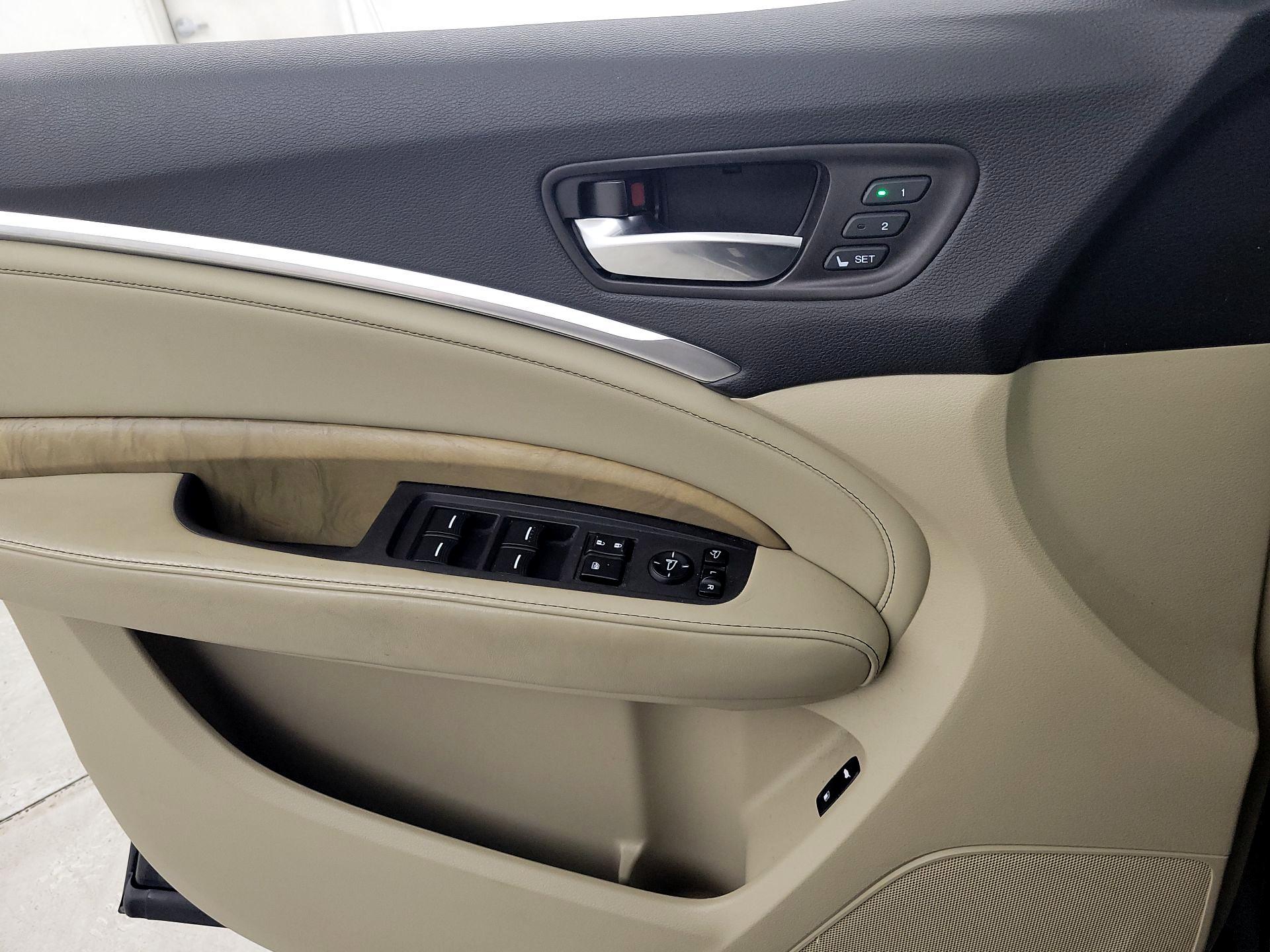 Thumbnail: 2020 Acura MDX - 12