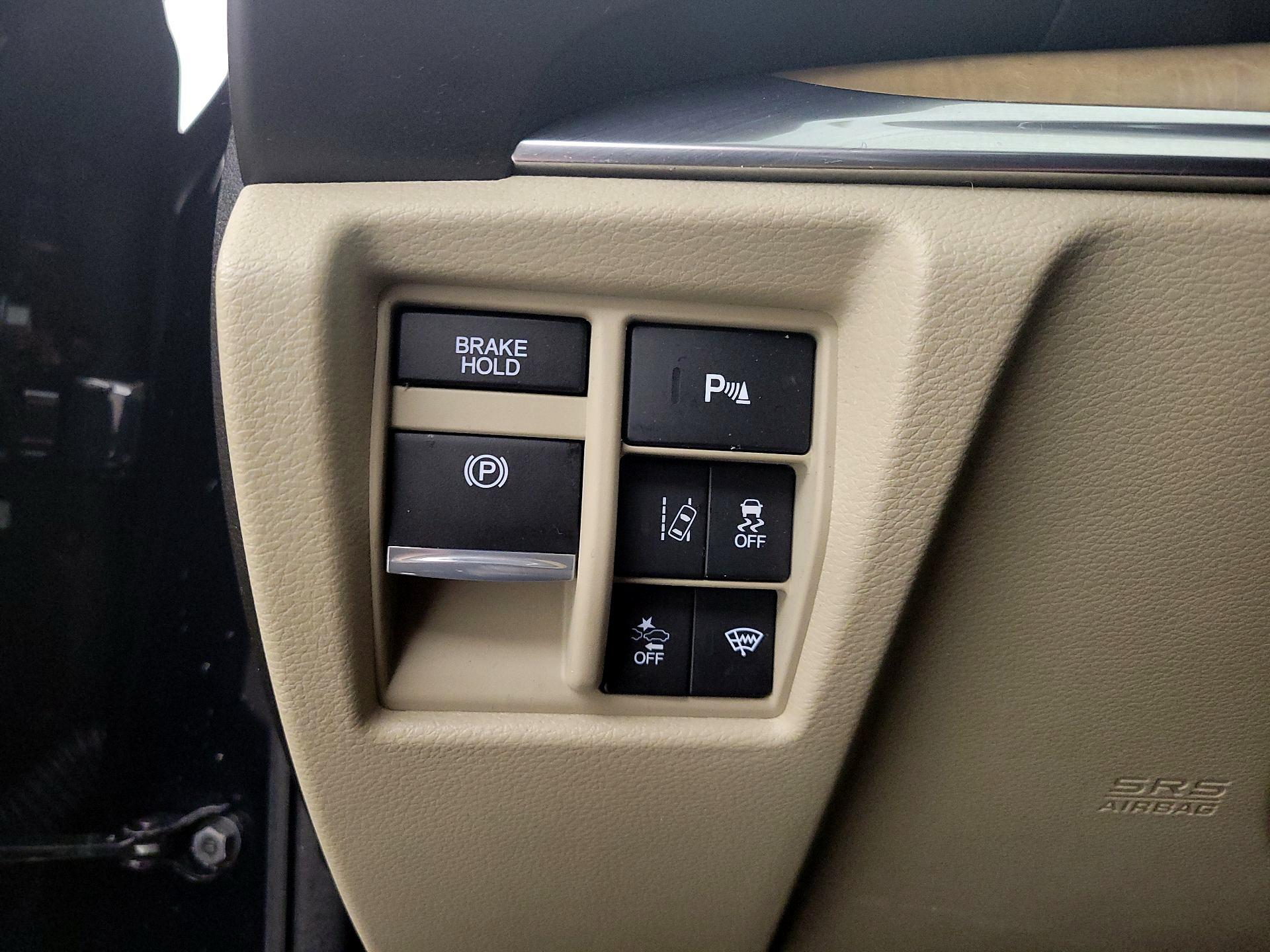 Thumbnail: 2020 Acura MDX - 13