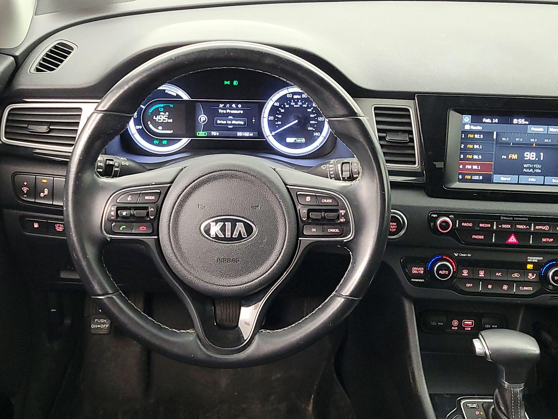 Thumbnail: 2017 Kia Niro - 10