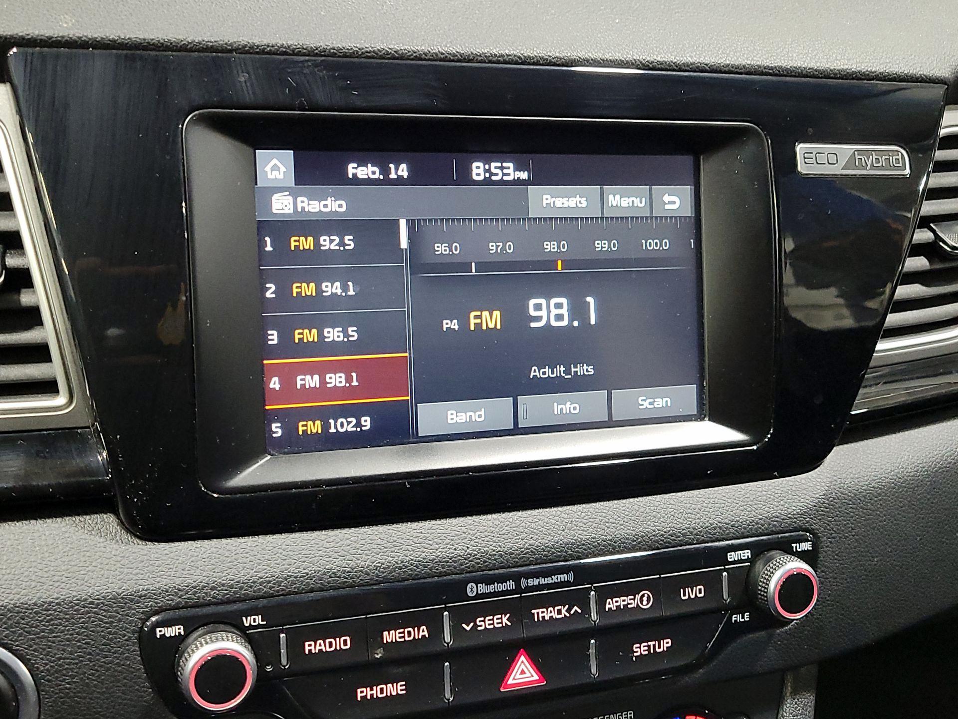 Thumbnail: 2017 Kia Niro - 15