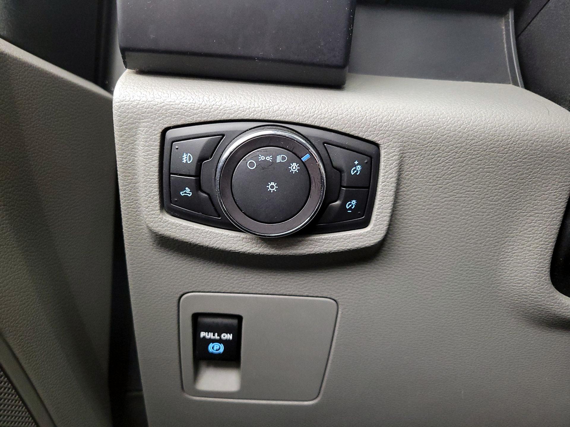 Thumbnail: 2018 Ford F-150 - 13