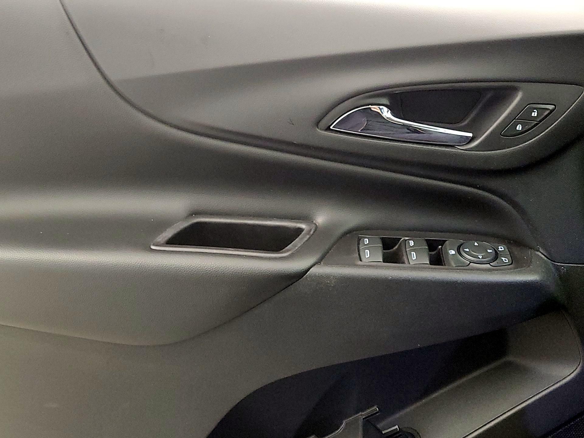 Thumbnail: 2019 Chevrolet Equinox - 12