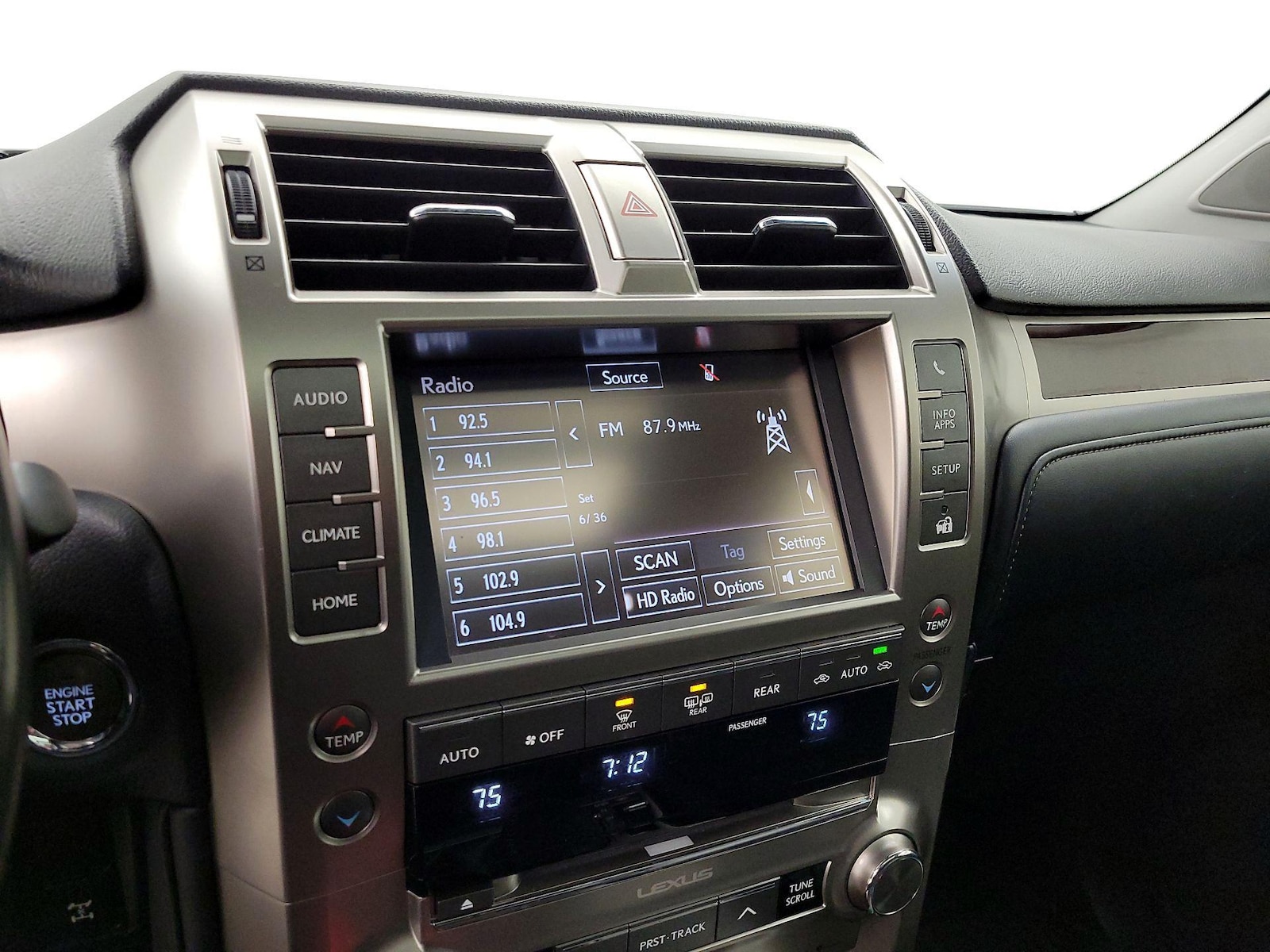 2018 Lexus GX Base - Photo 17