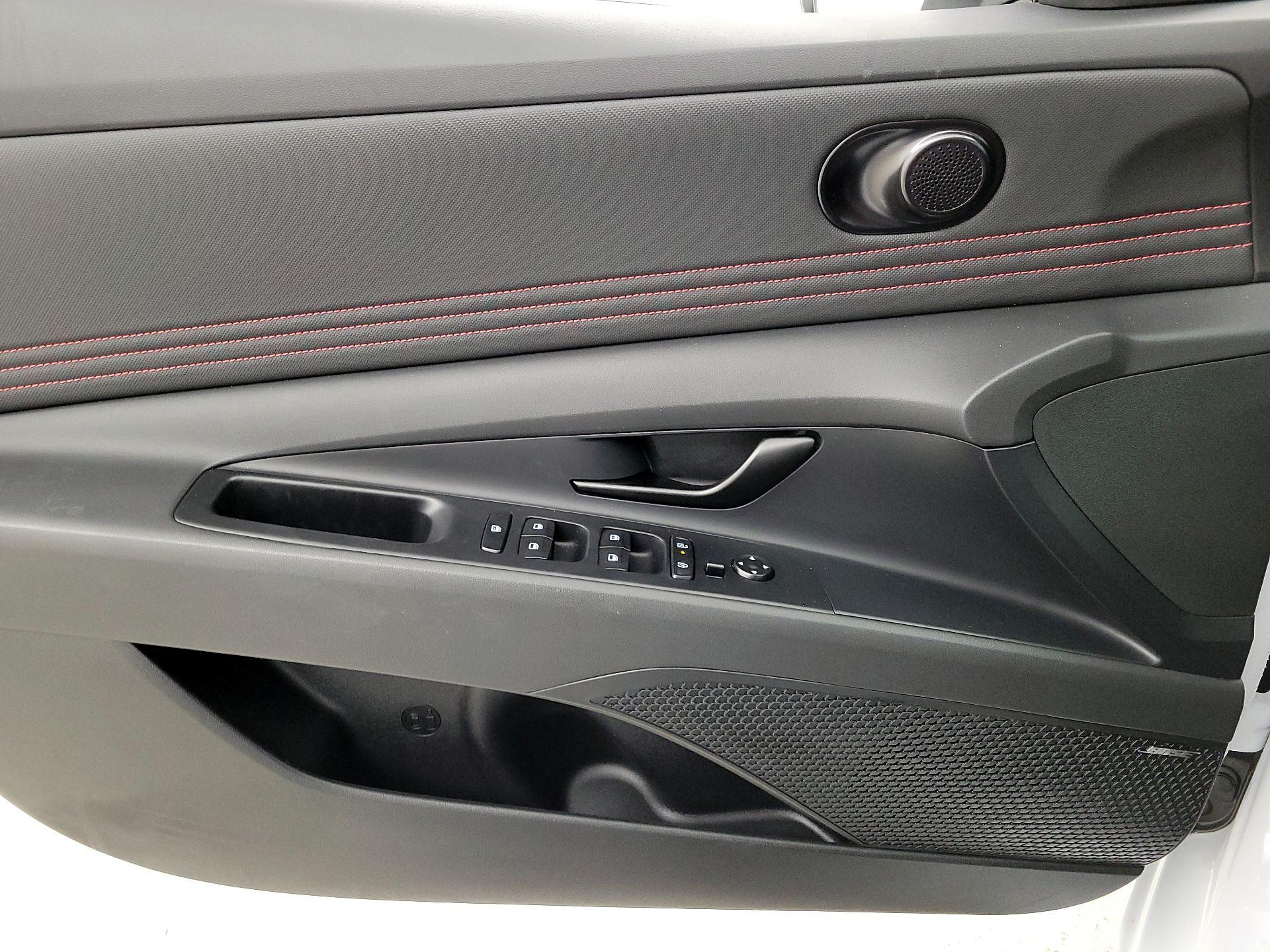 Thumbnail: 2025 Hyundai Elantra - 12