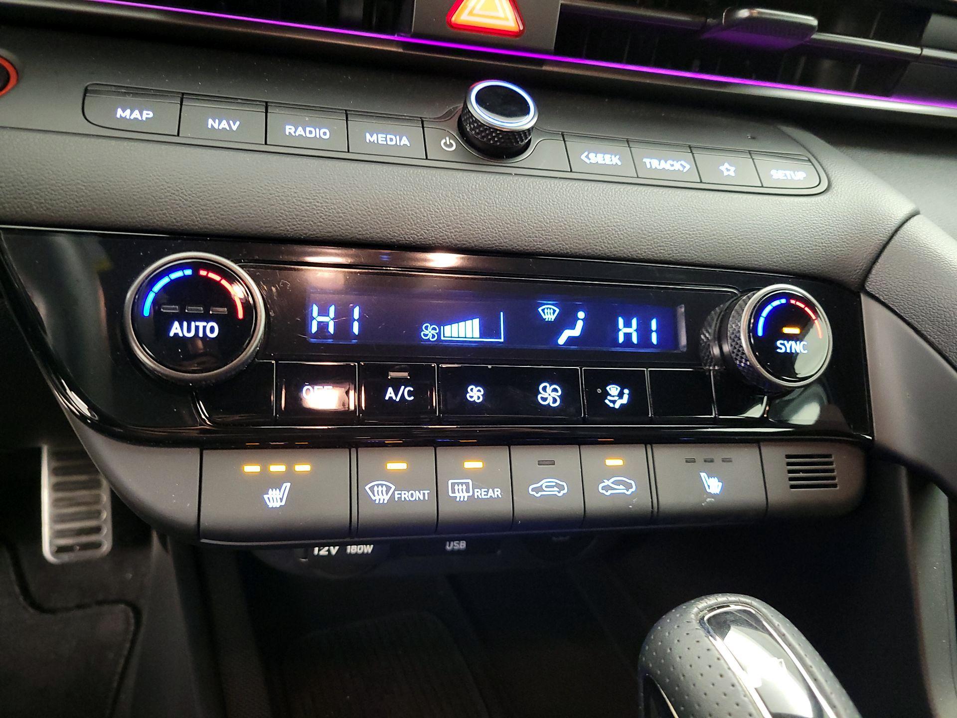 Thumbnail: 2025 Hyundai Elantra - 17