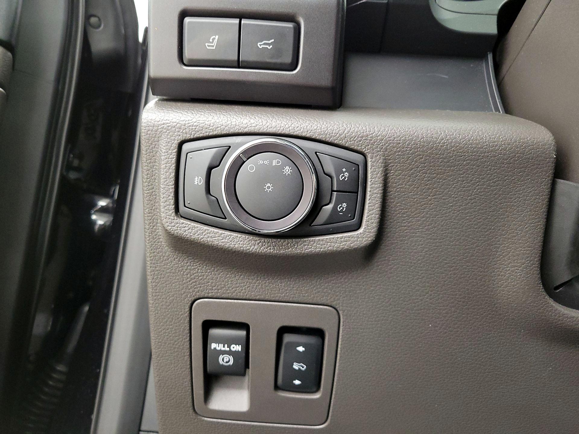 Thumbnail: 2020 Ford Expedition - 13