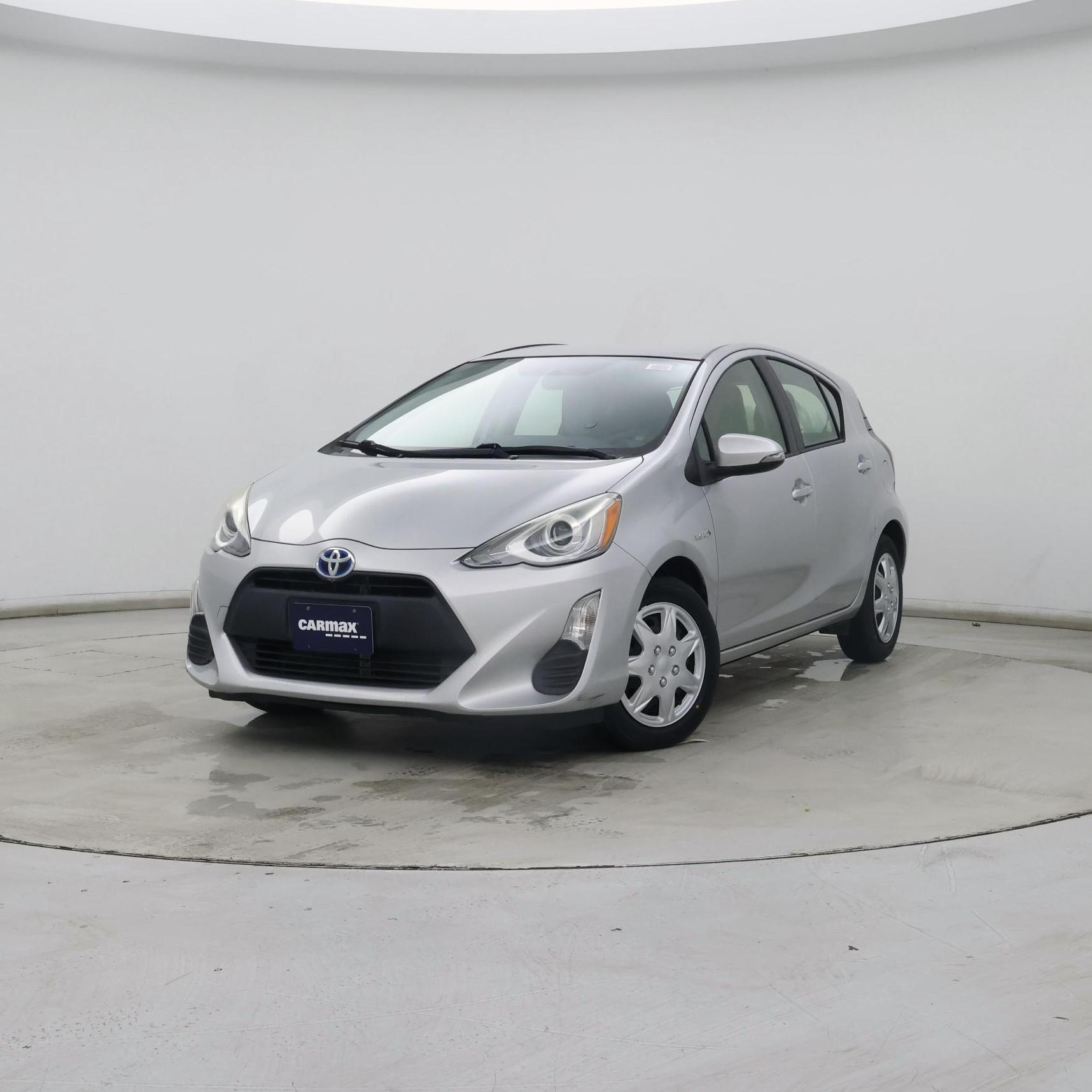 Thumbnail: 2016 Toyota Prius c - 4