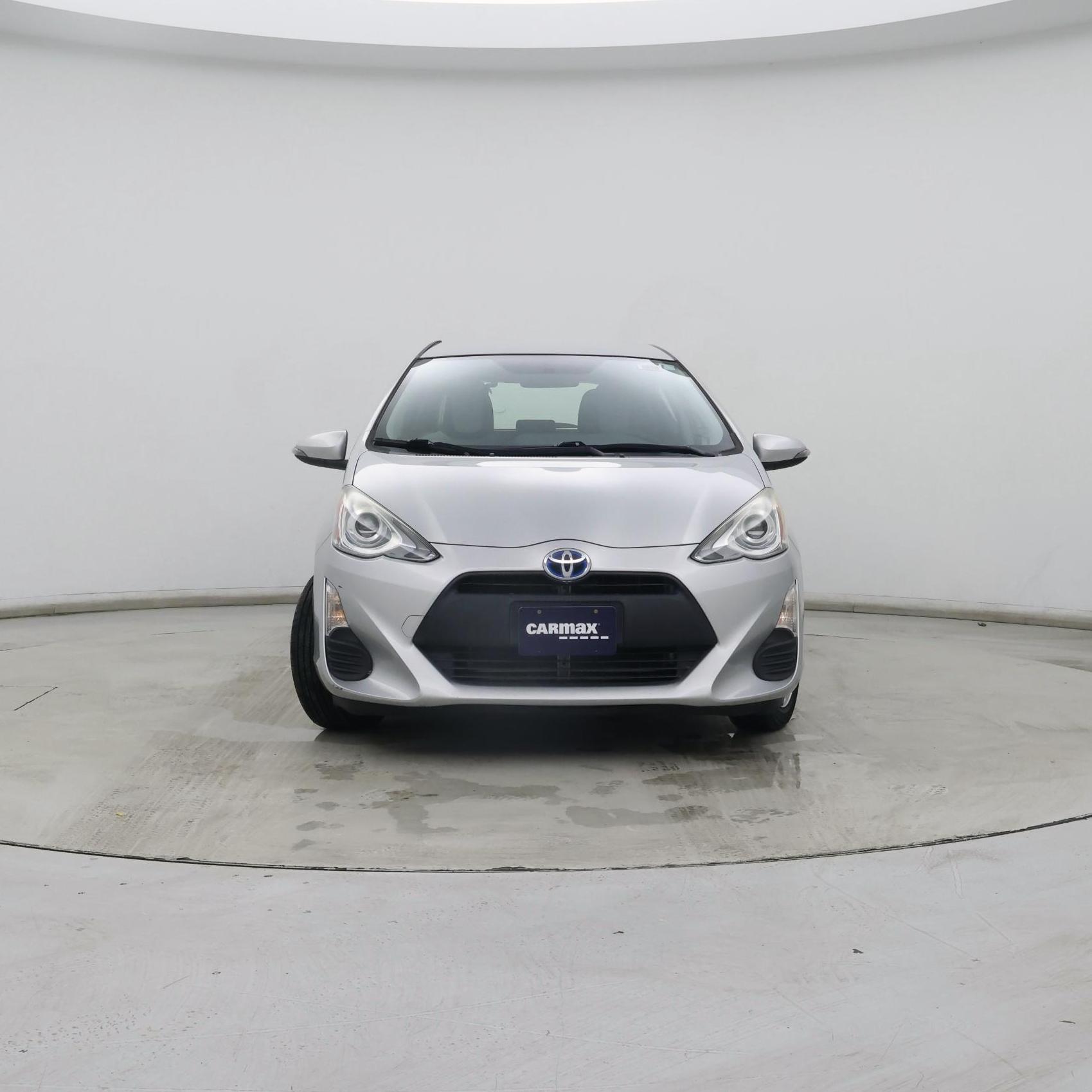 Thumbnail: 2016 Toyota Prius c - 5