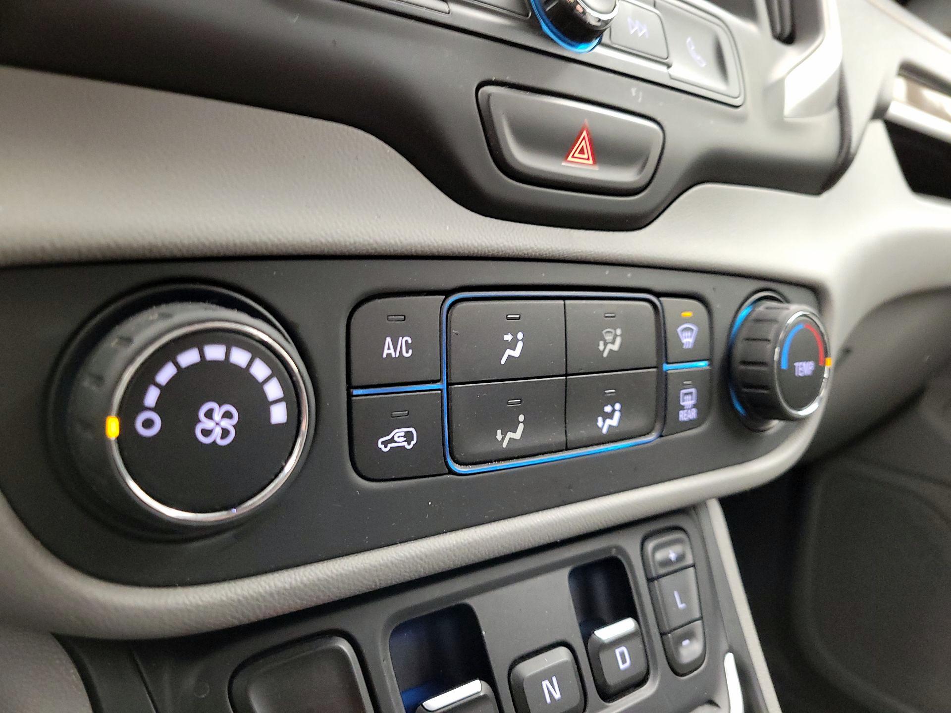 Thumbnail: 2020 GMC Terrain - 16