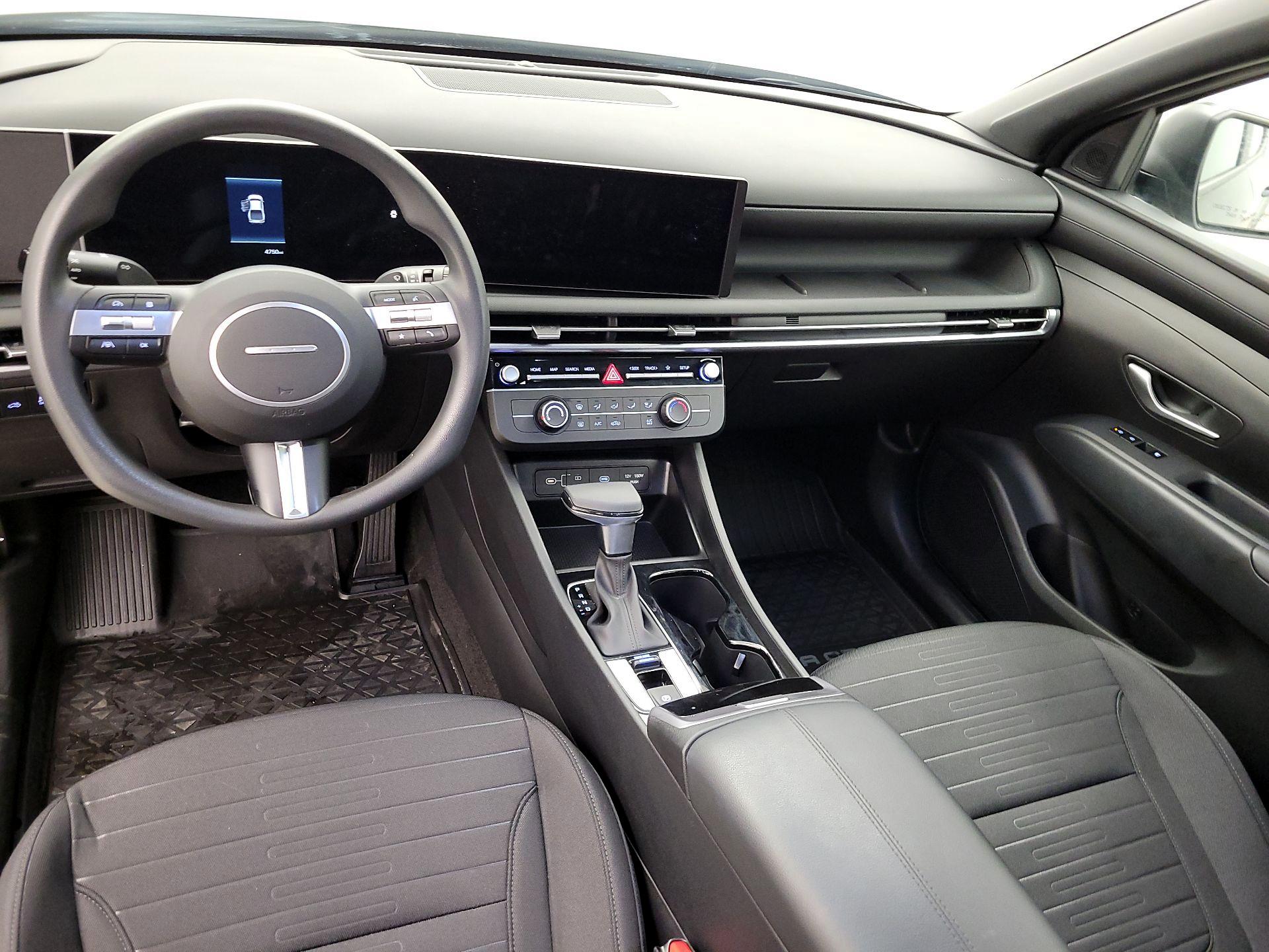 Thumbnail: 2025 Hyundai Santa Cruz - 9