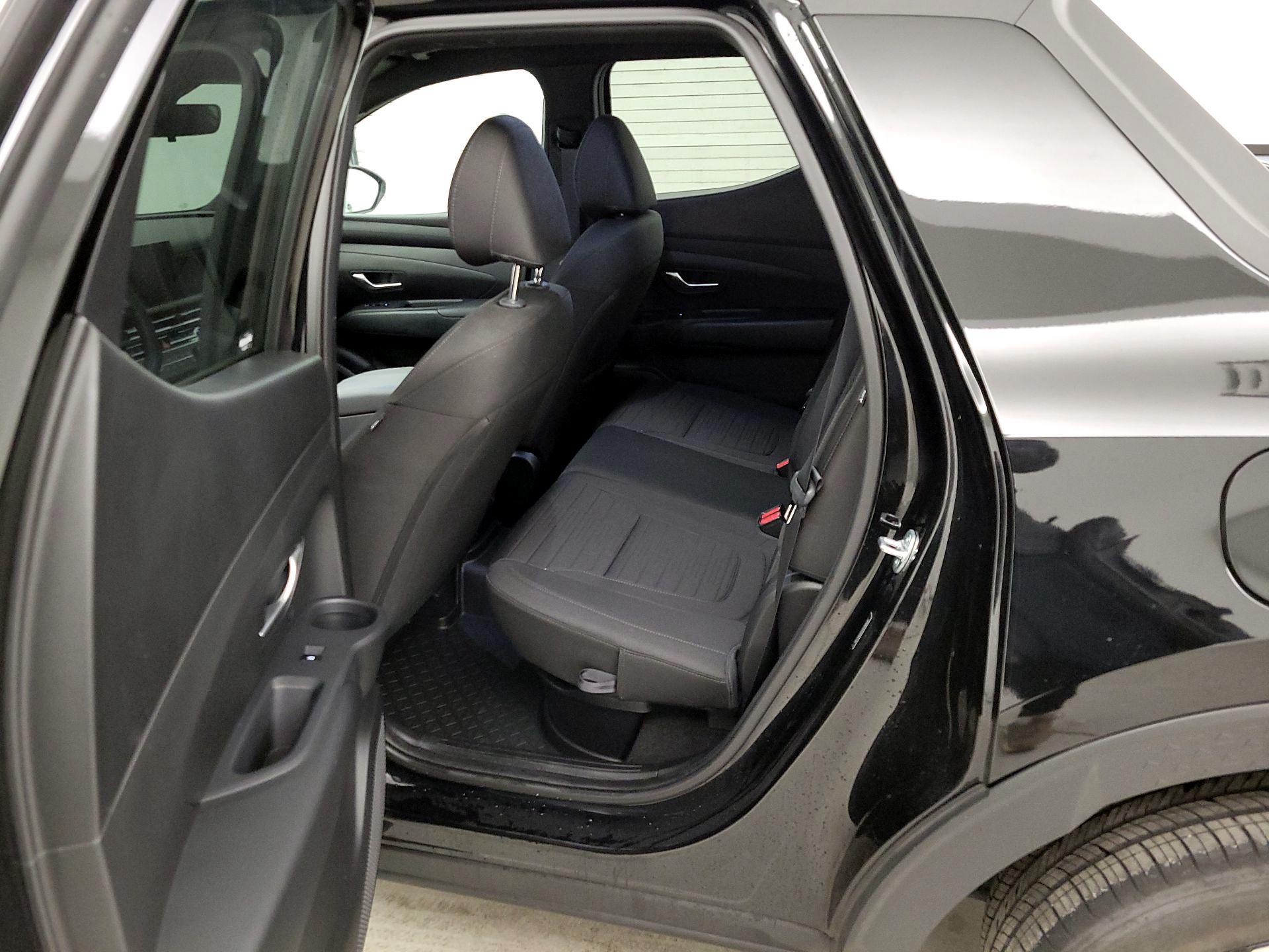 Thumbnail: 2025 Hyundai Santa Cruz - 19