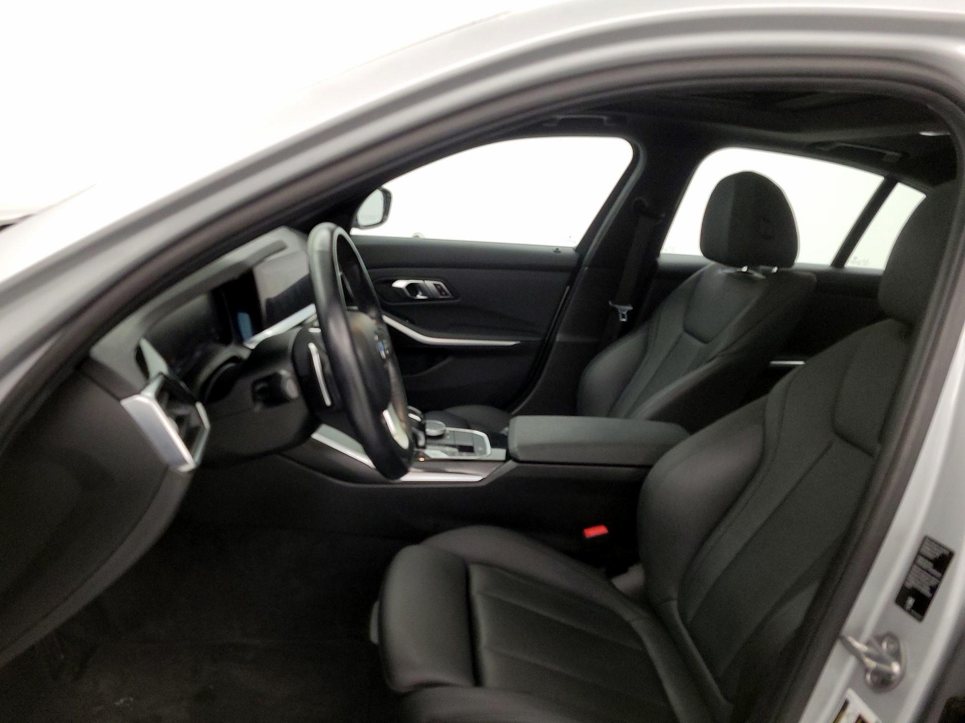 Thumbnail: 2019 BMW 3 Series - 11