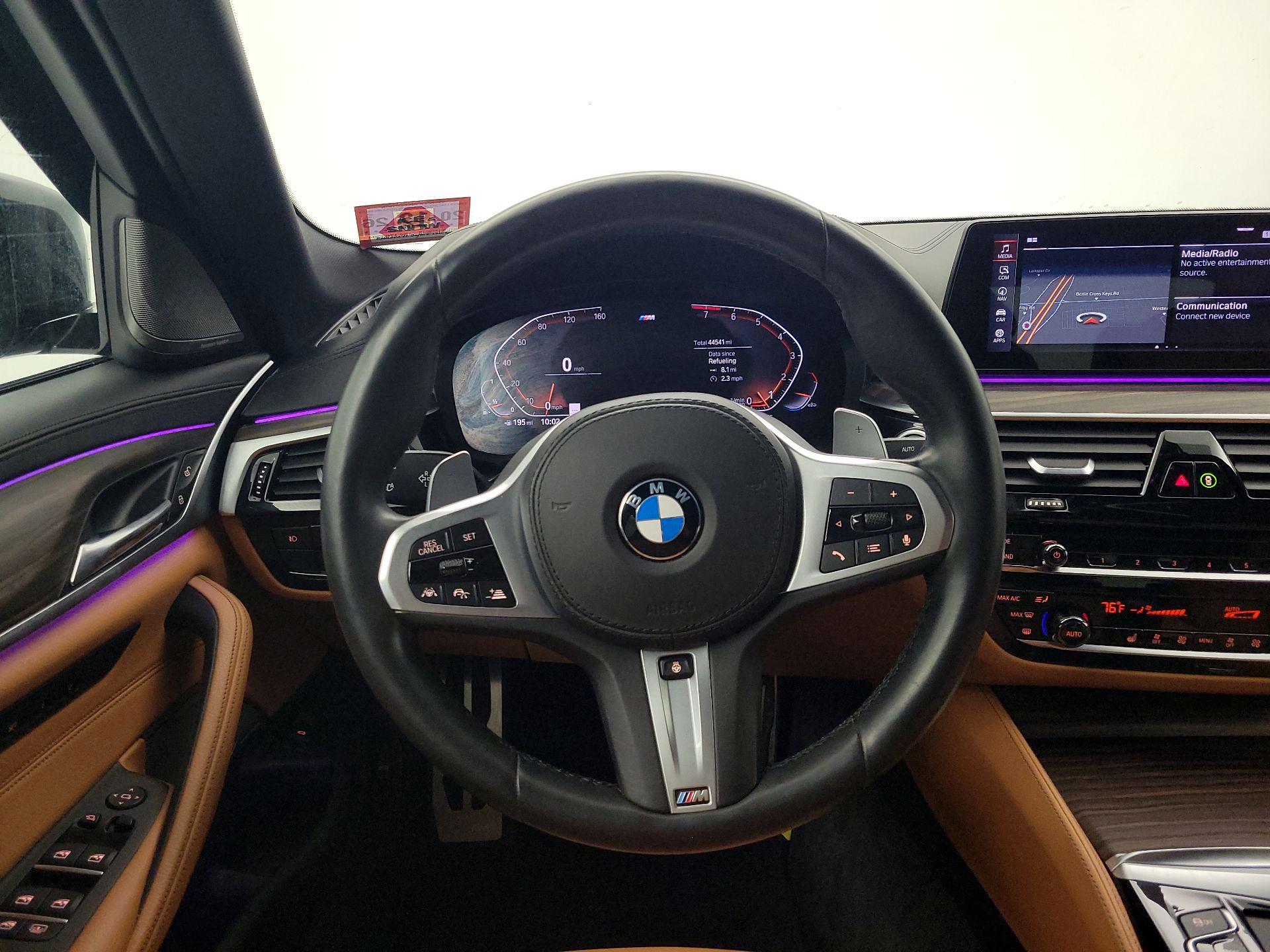 Thumbnail: 2020 BMW 5 Series - 10