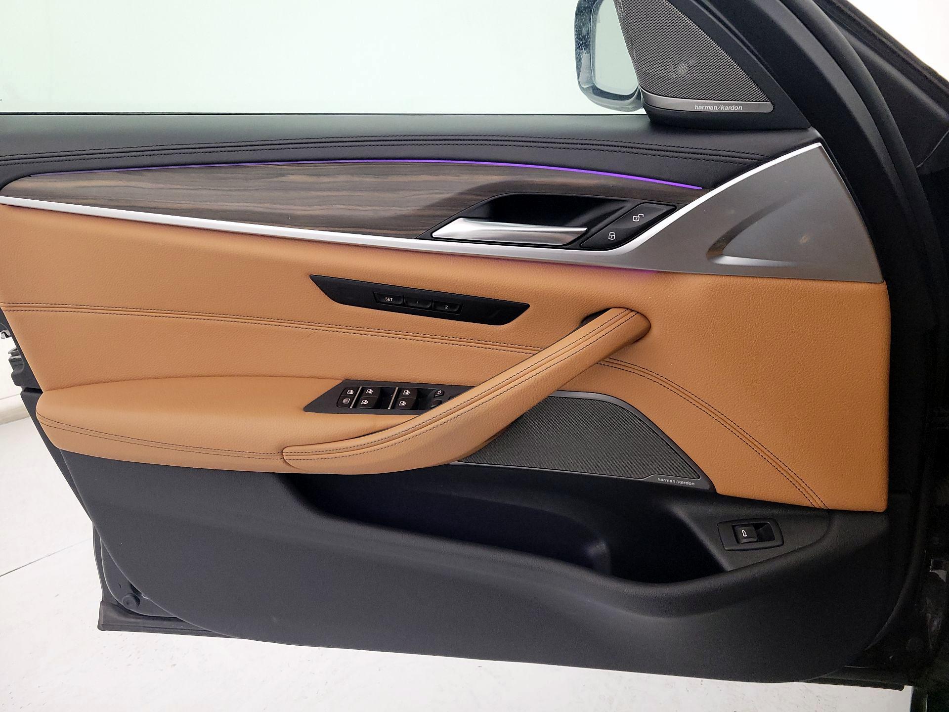 Thumbnail: 2020 BMW 5 Series - 12