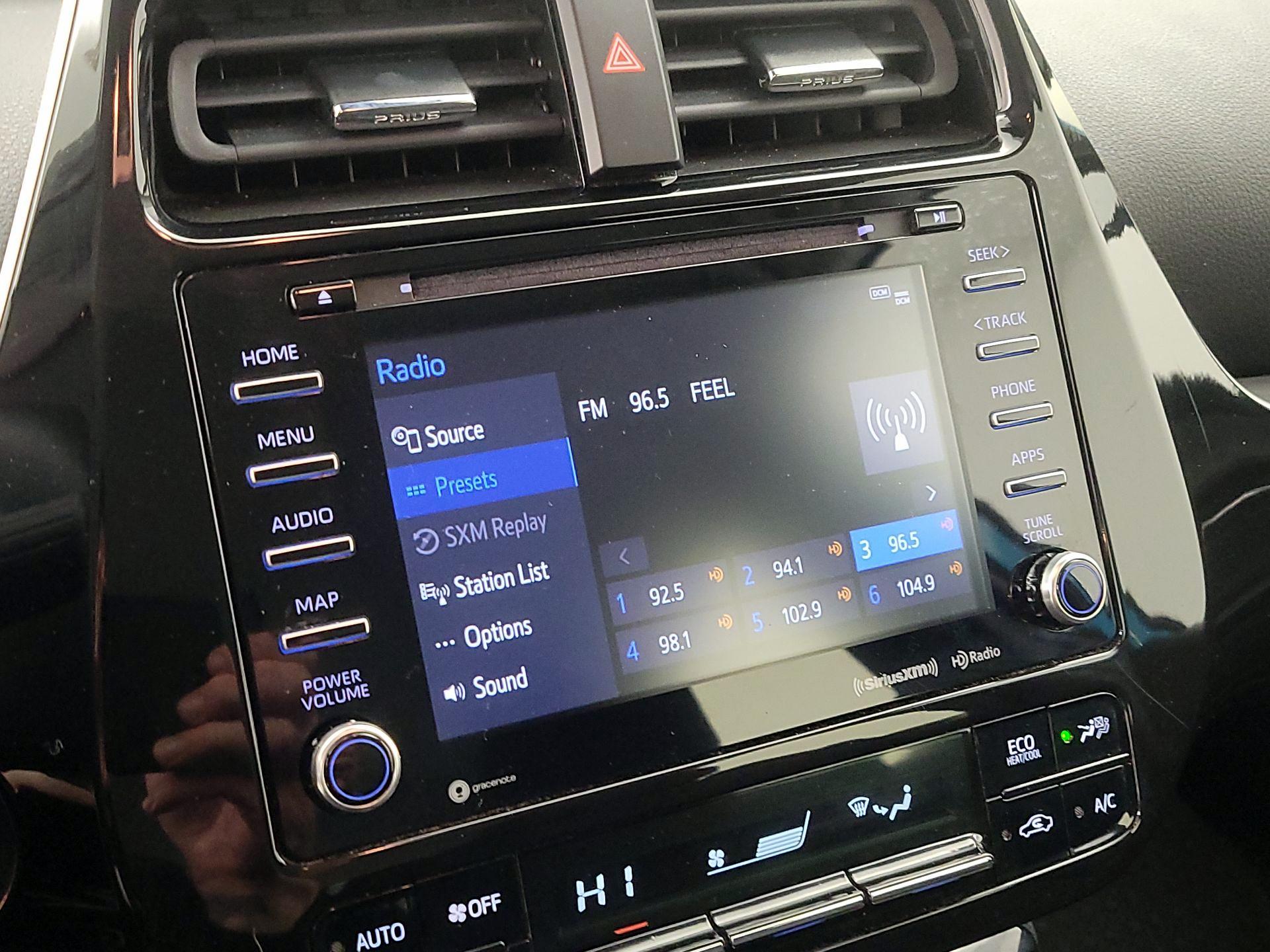 Thumbnail: 2022 Toyota Prius Prime - 16