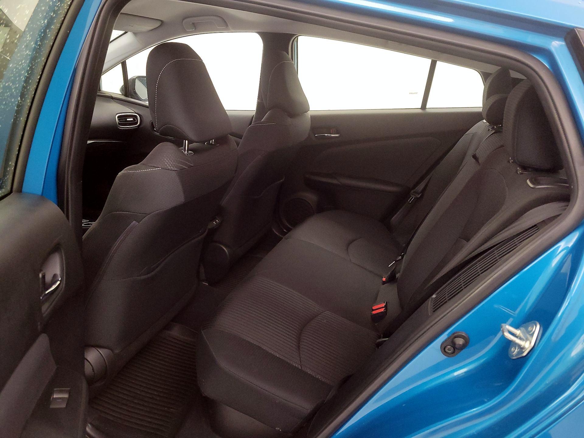 Thumbnail: 2022 Toyota Prius Prime - 20