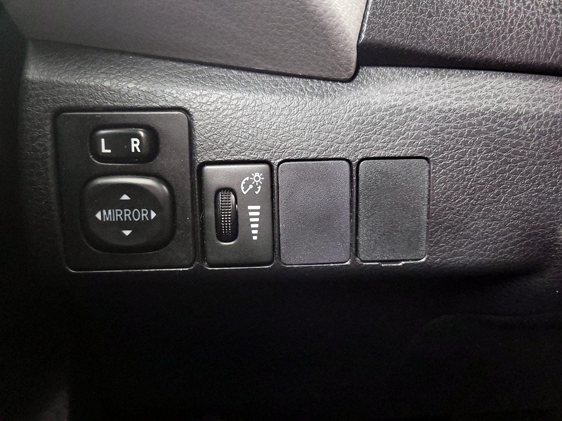 Thumbnail: 2016 Toyota Corolla - 13