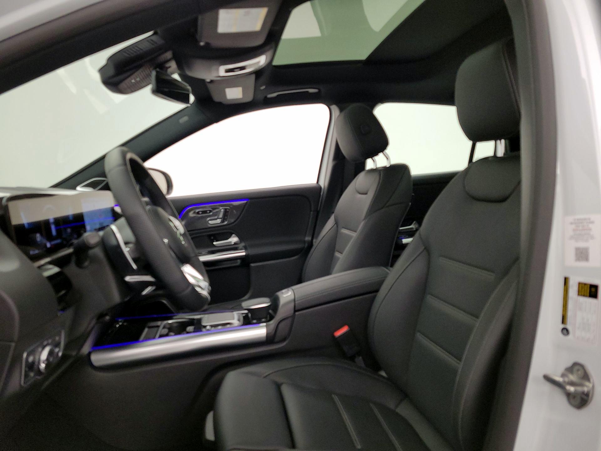 Thumbnail: 2022 Mercedes-Benz GLA - 11