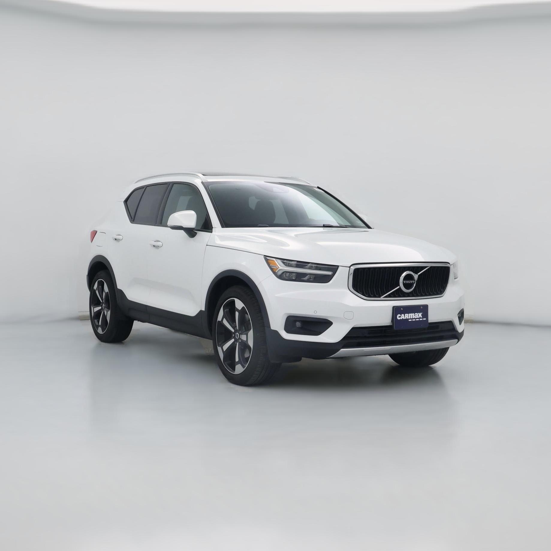 Thumbnail: 2021 Volvo XC40 - 1