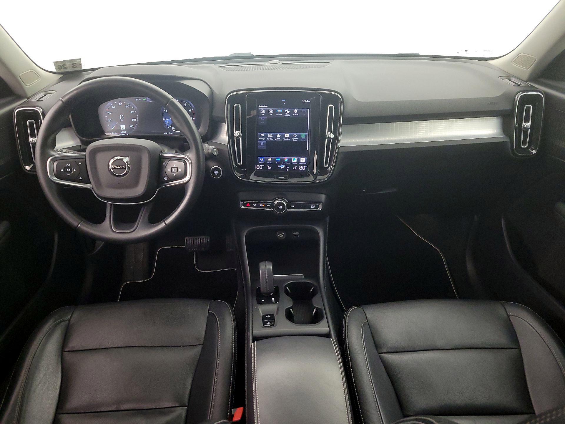 Thumbnail: 2021 Volvo XC40 - 9