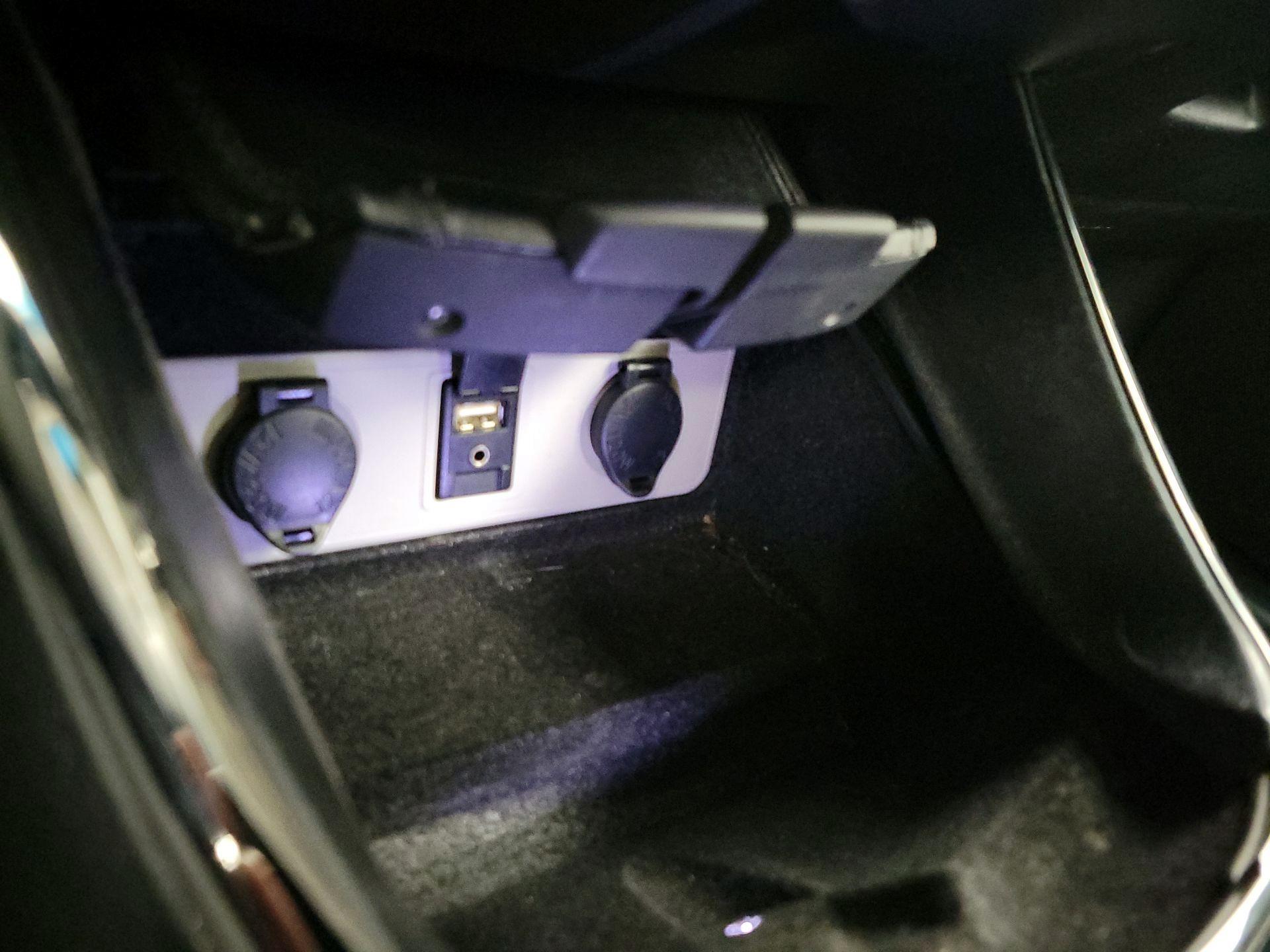 Thumbnail: 2014 Toyota Avalon - 18