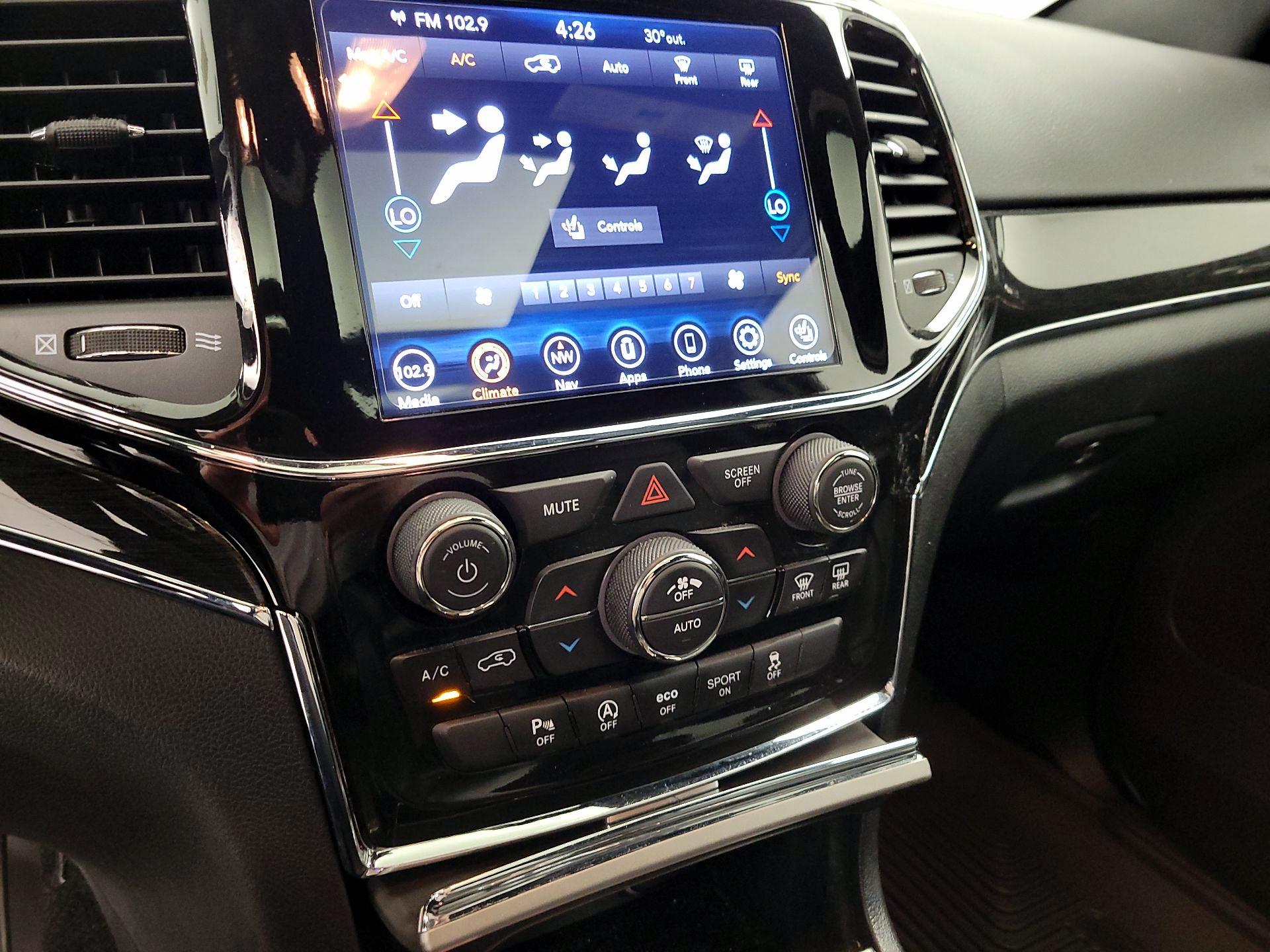 Thumbnail: 2021 Jeep Grand Cherokee - 17