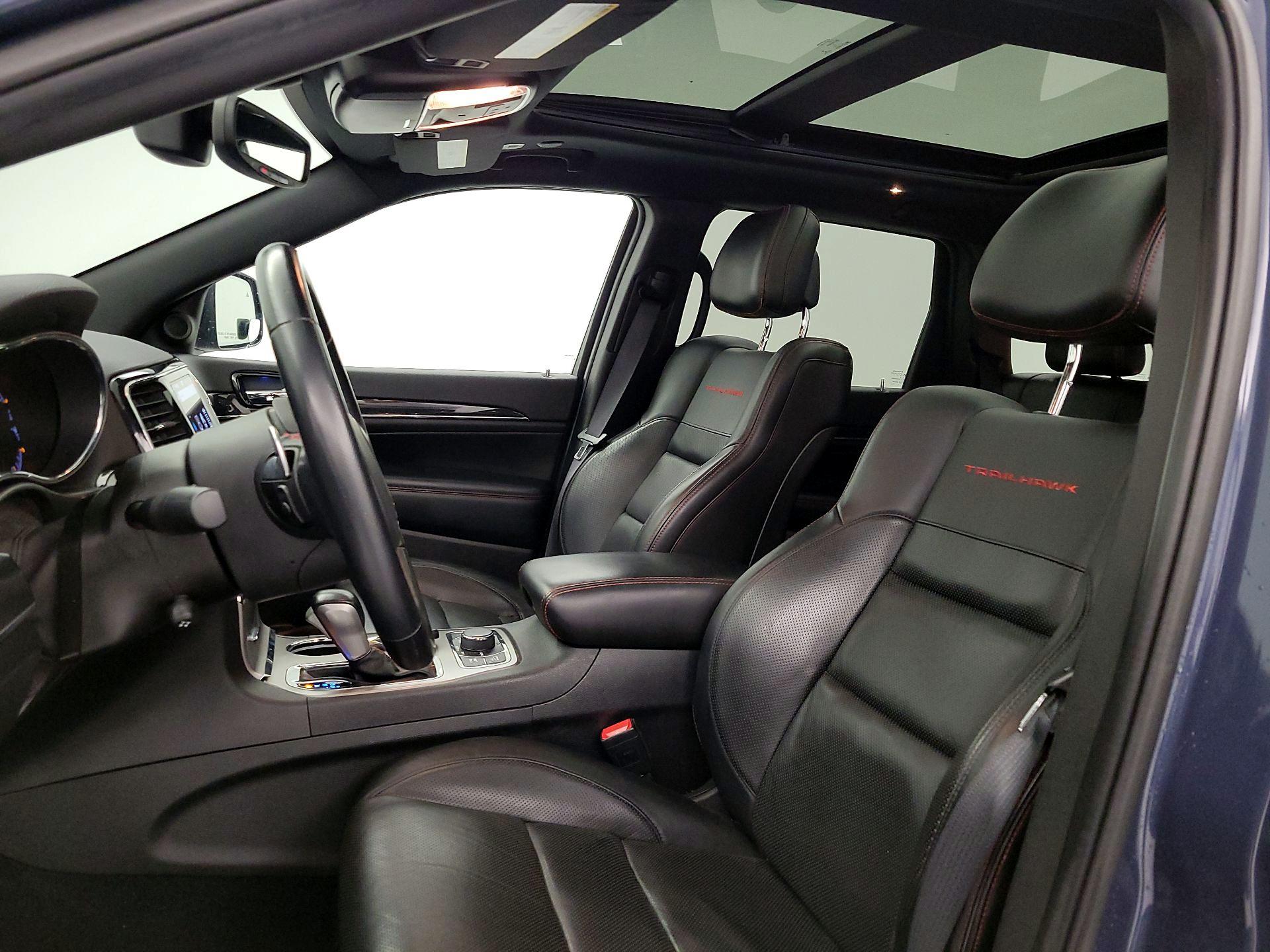 Thumbnail: 2021 Jeep Grand Cherokee - 20