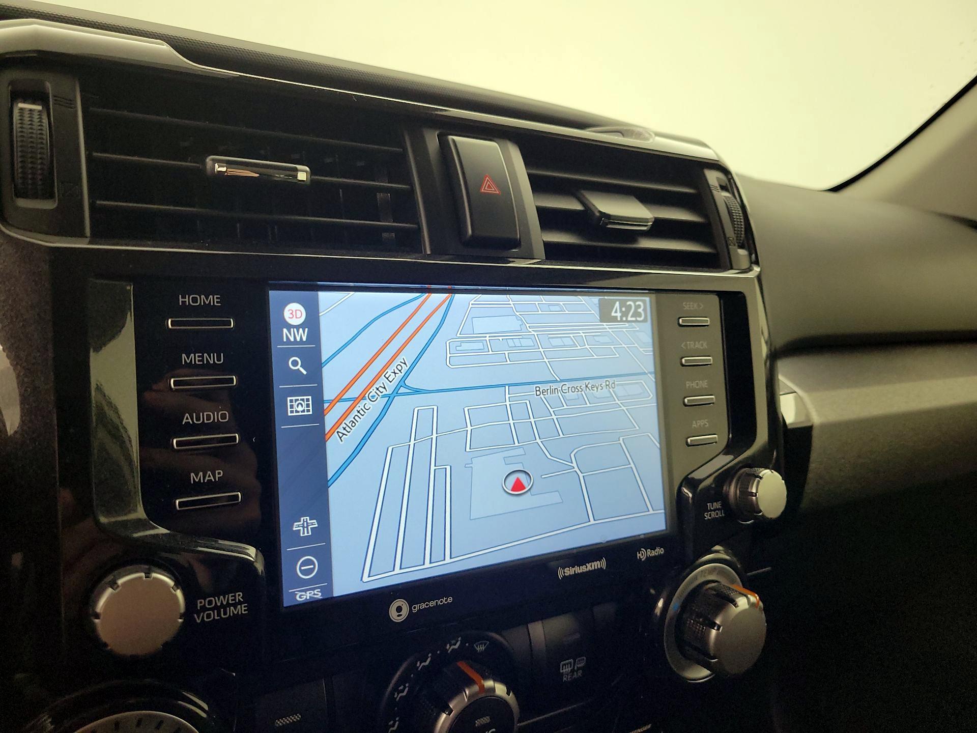 Thumbnail: 2022 Toyota 4Runner - 14