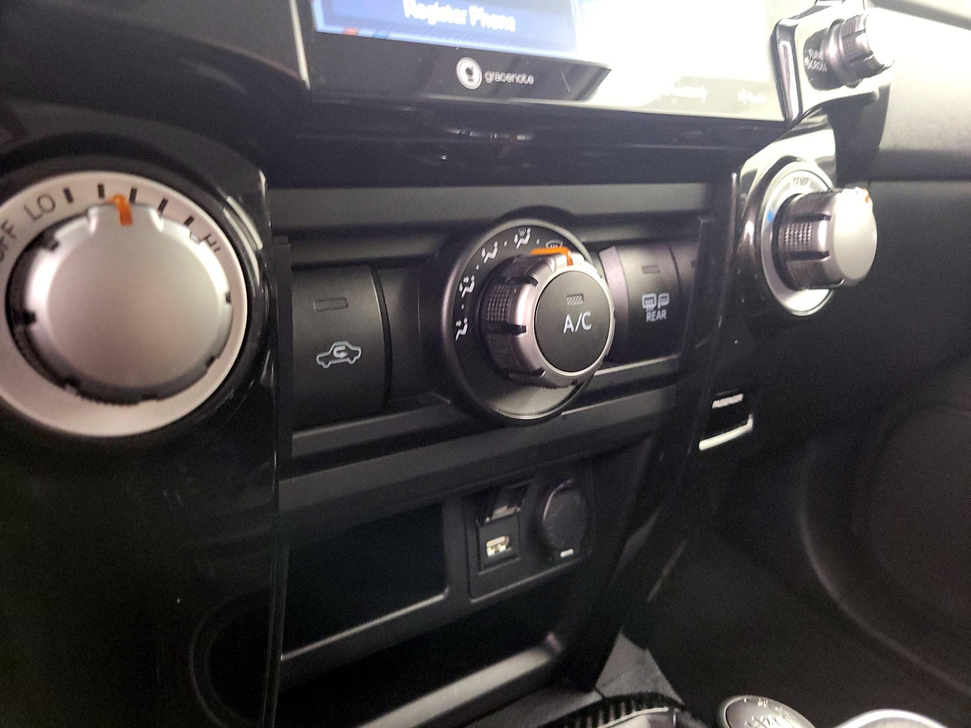 Thumbnail: 2022 Toyota 4Runner - 17