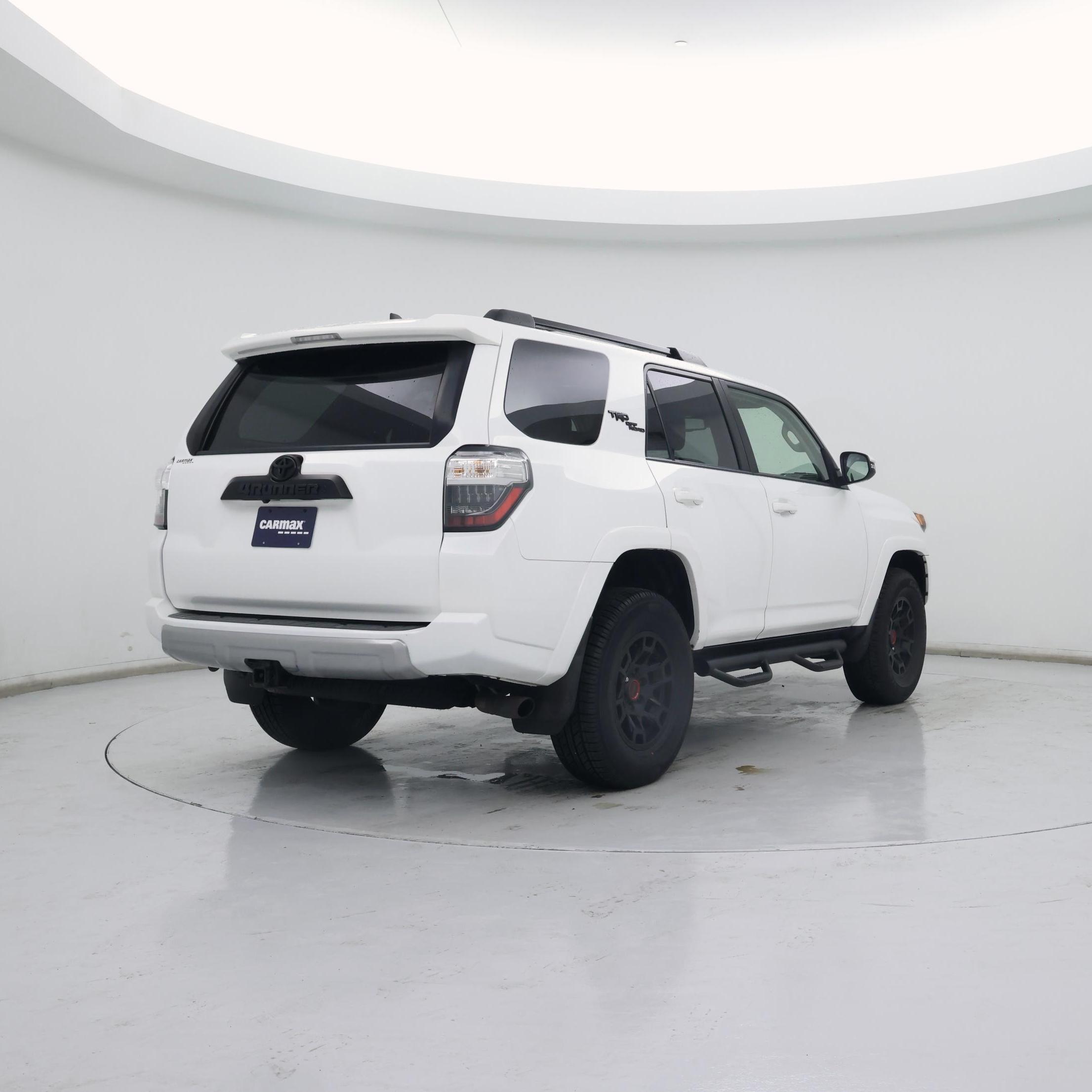 Thumbnail: 2022 Toyota 4Runner - 8