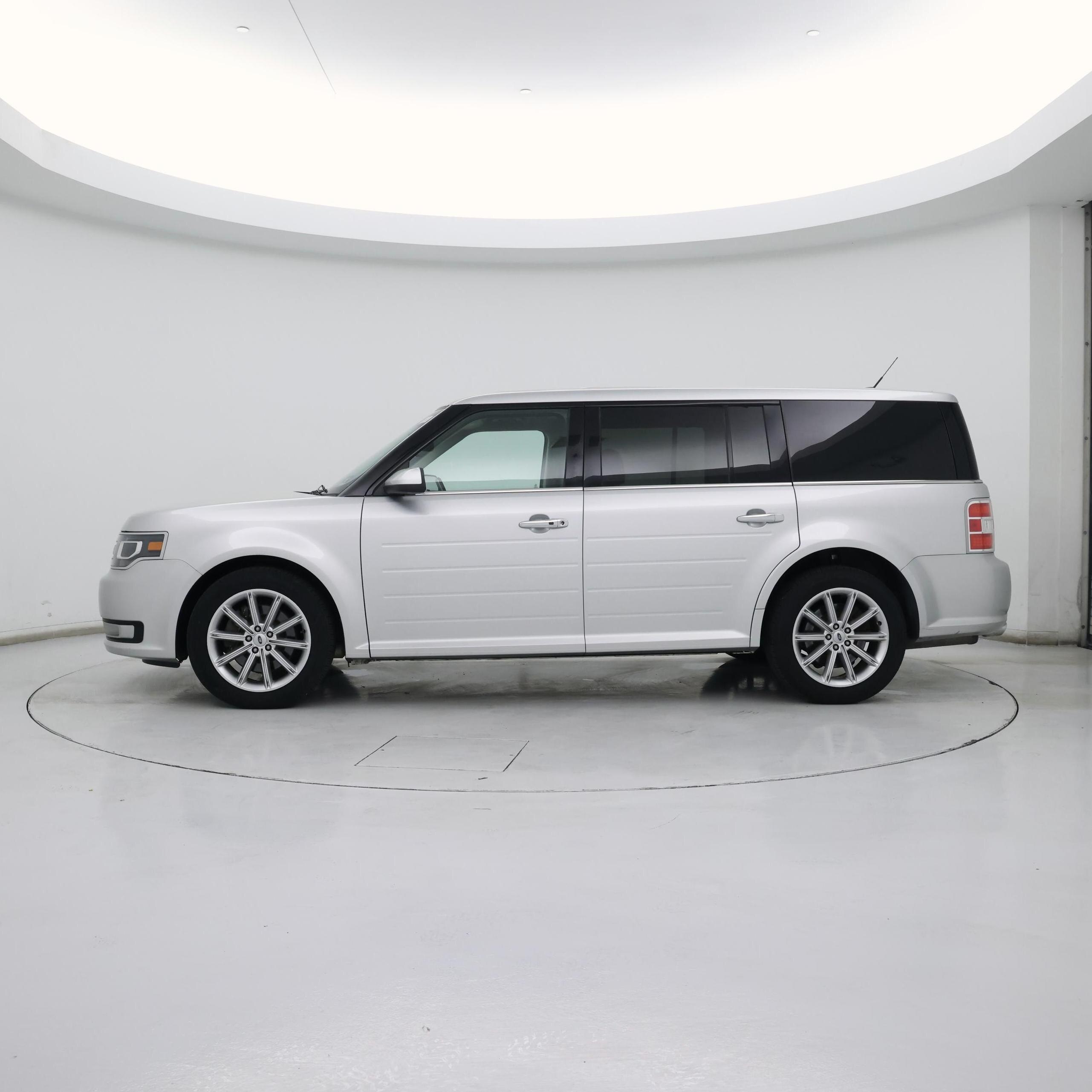 Thumbnail: 2019 Ford Flex - 3