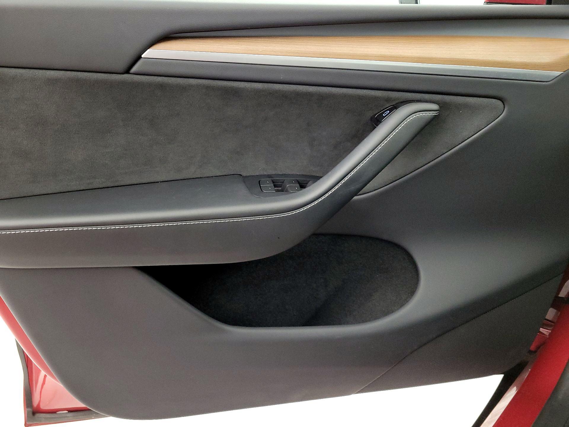 Thumbnail: 2024 Tesla Model Y - 12