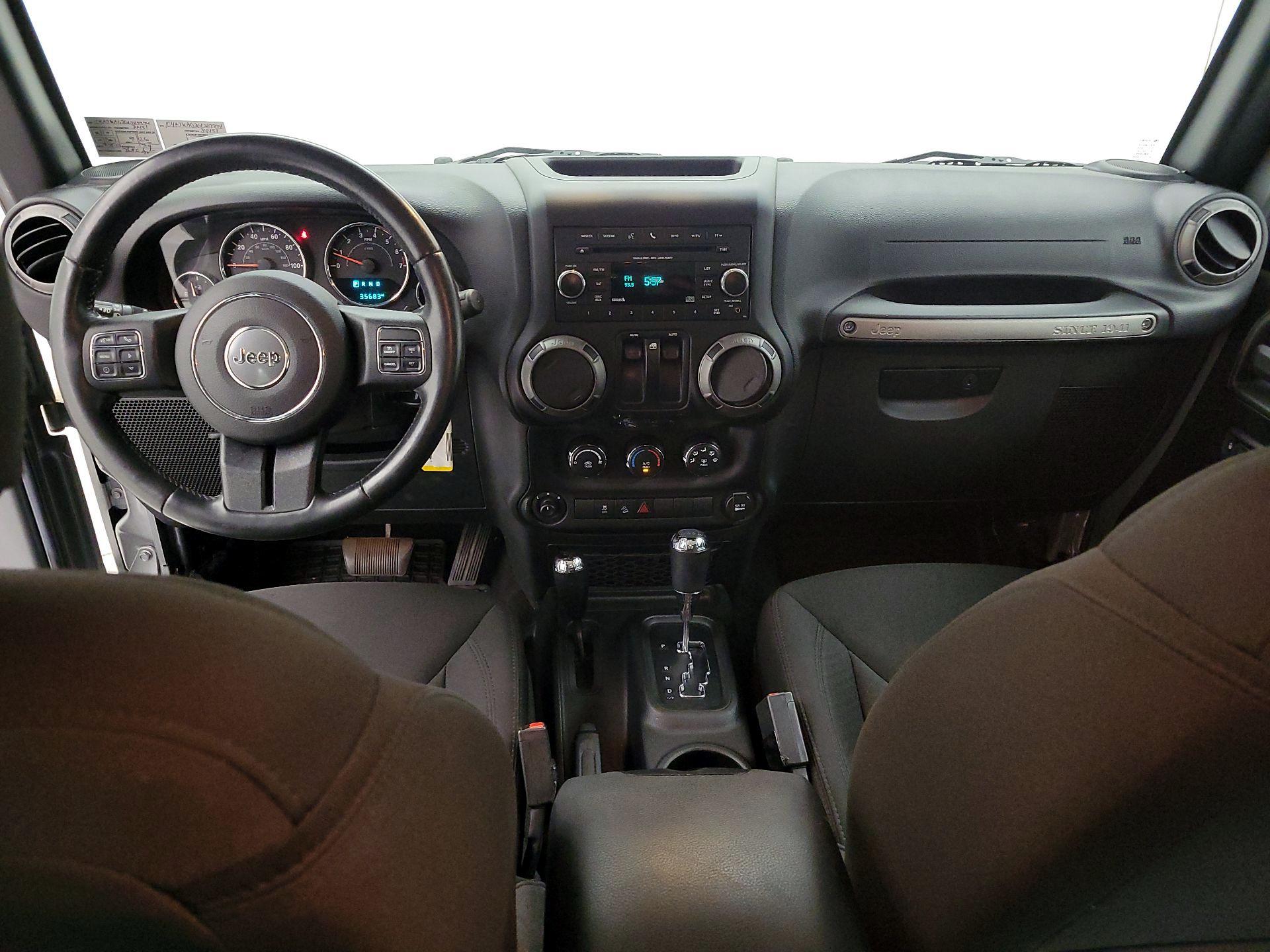 Thumbnail: 2016 Jeep Wrangler - 9