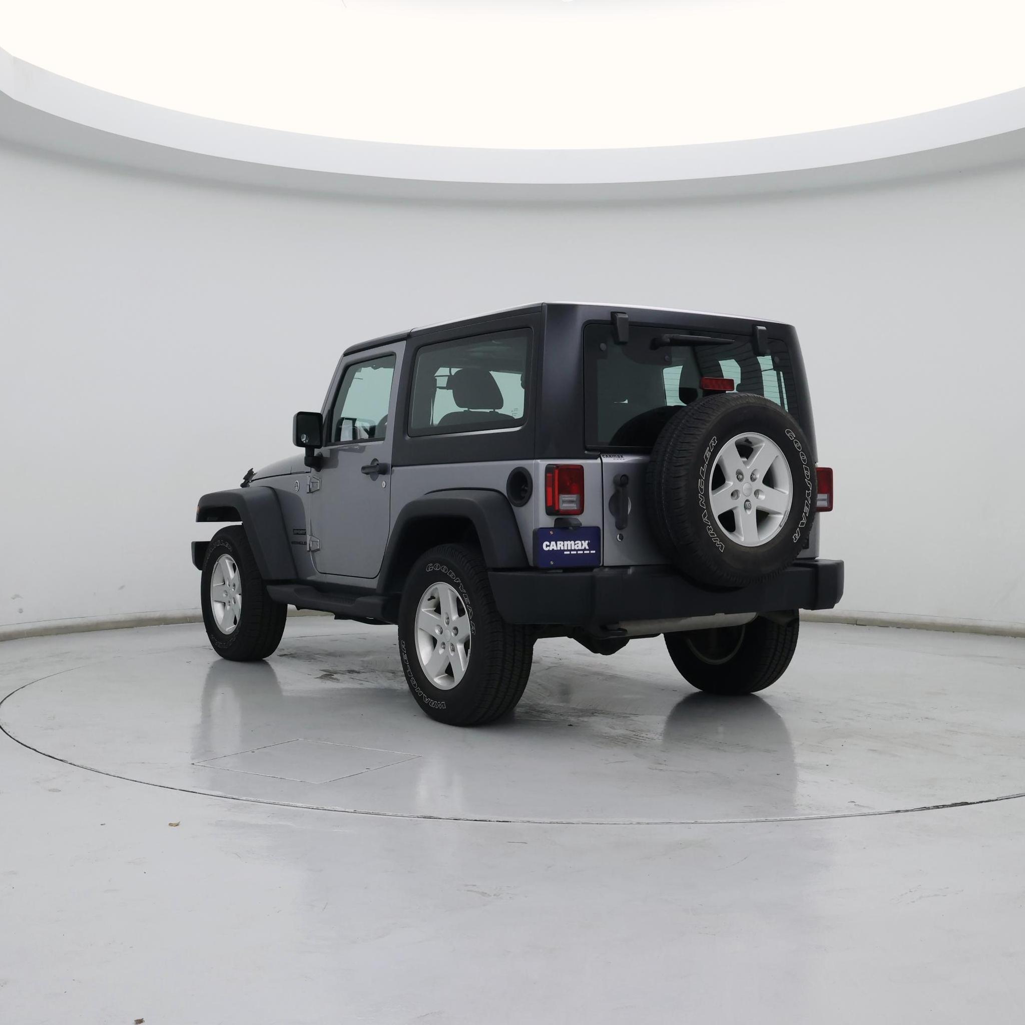 Thumbnail: 2016 Jeep Wrangler - 2