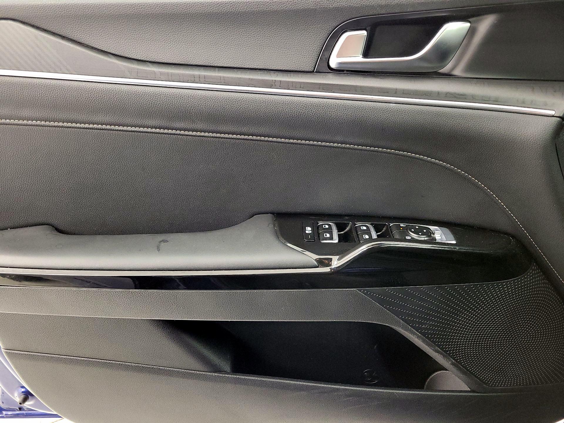 Thumbnail: 2025 Kia K5 - 12