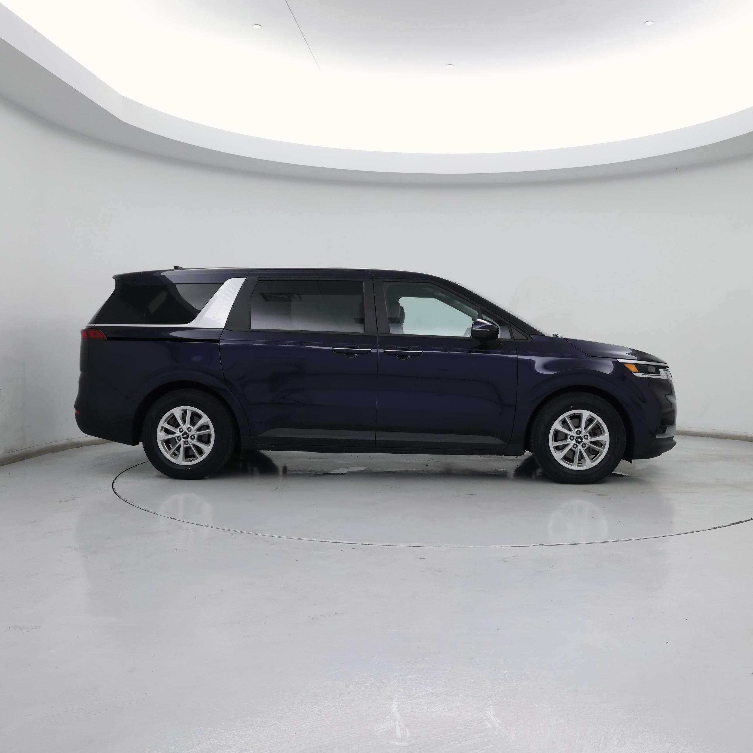 Thumbnail: 2022 Kia Carnival - 7