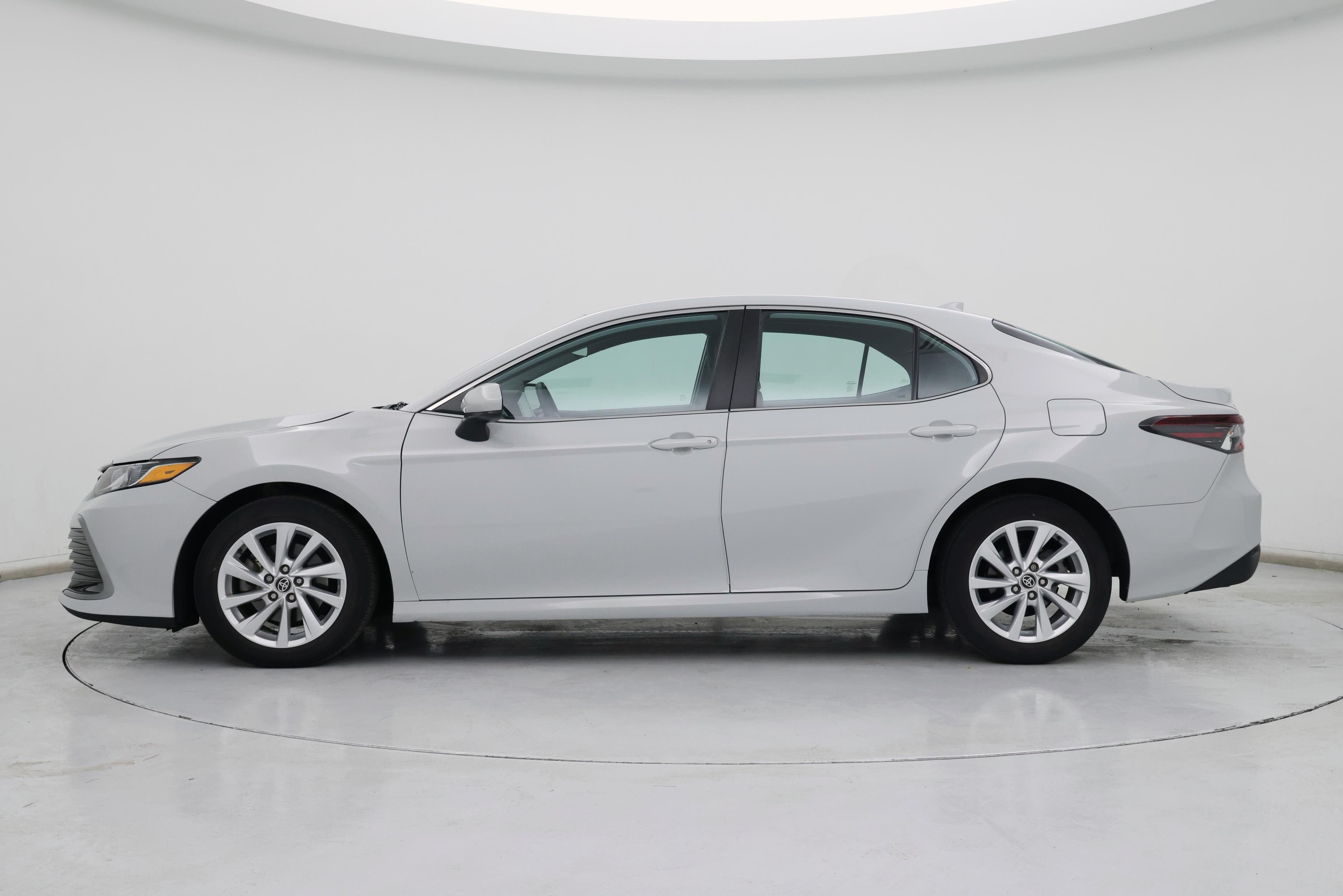 Thumbnail: 2023 Toyota Camry - 3