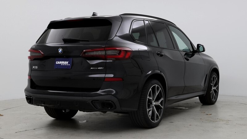 2022 BMW X5 xDrive40i 8