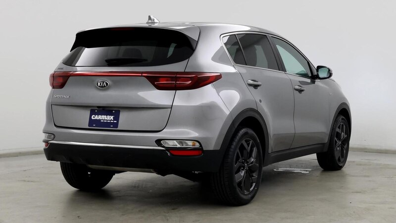 2022 Kia Sportage LX 8