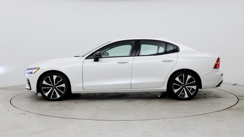 2022 Volvo S60 B5 Momentum 3